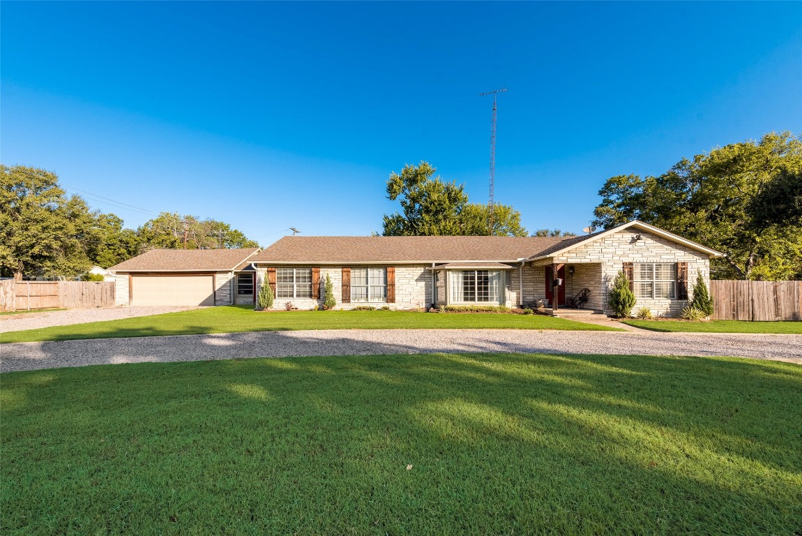1440 Columbia Avenue Corsicana TX 75110