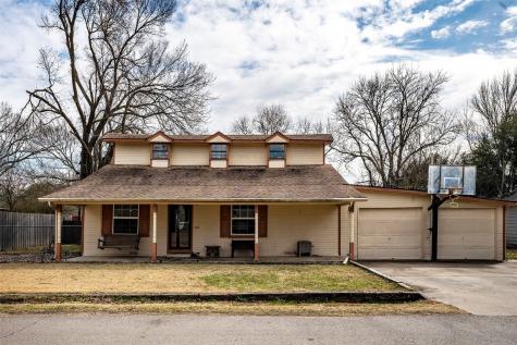 105 W Church Street Crandall TX 75114