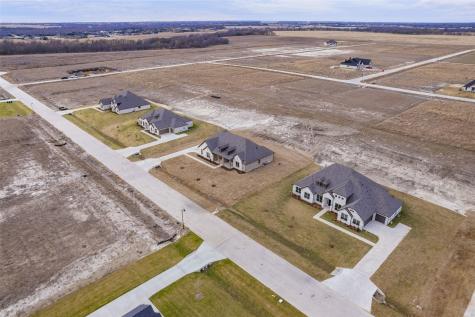 136 Lila Lake Drive Waxahachie TX 75165