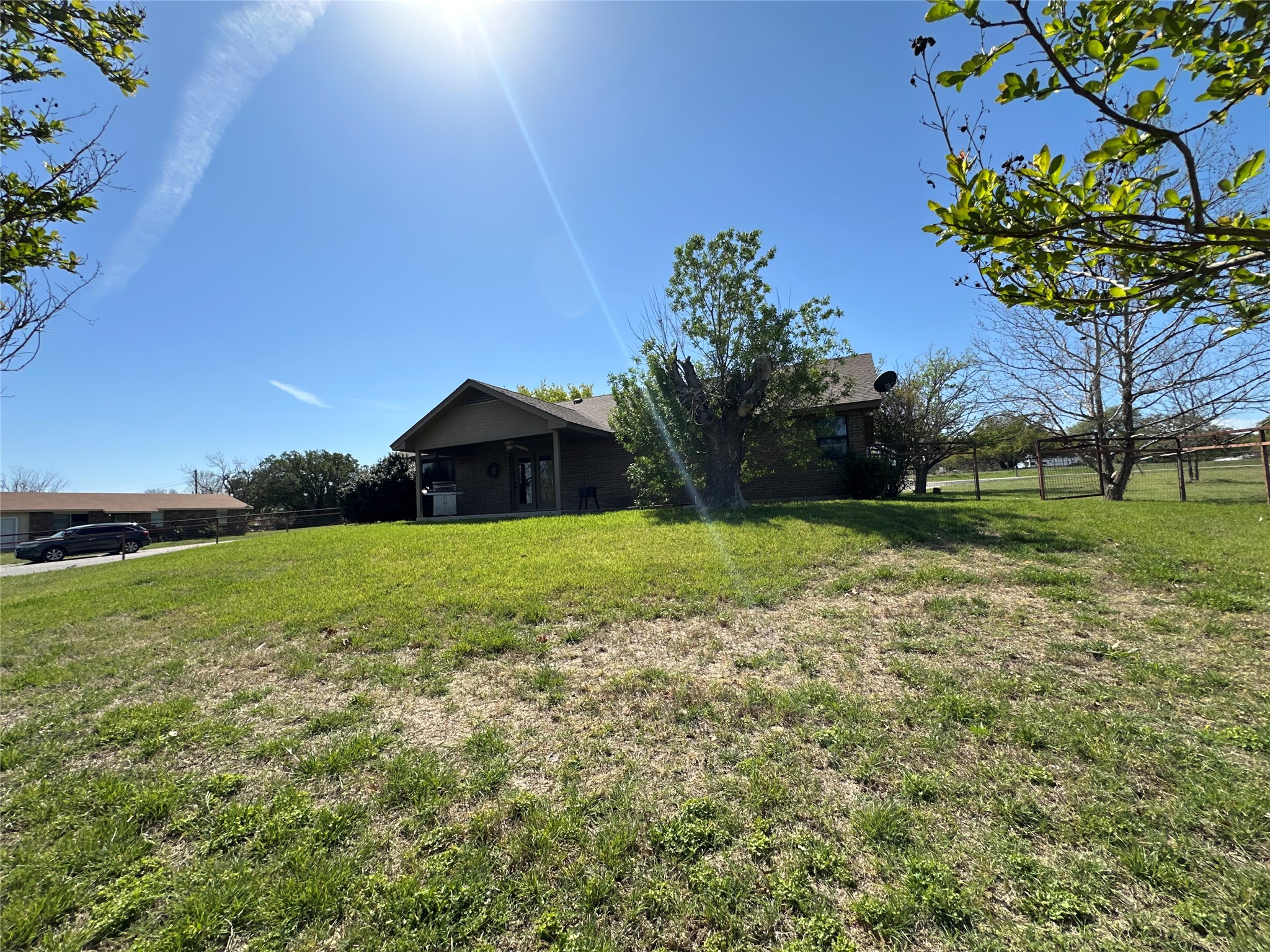 913 E Cedar Avenue Comanche TX 76442