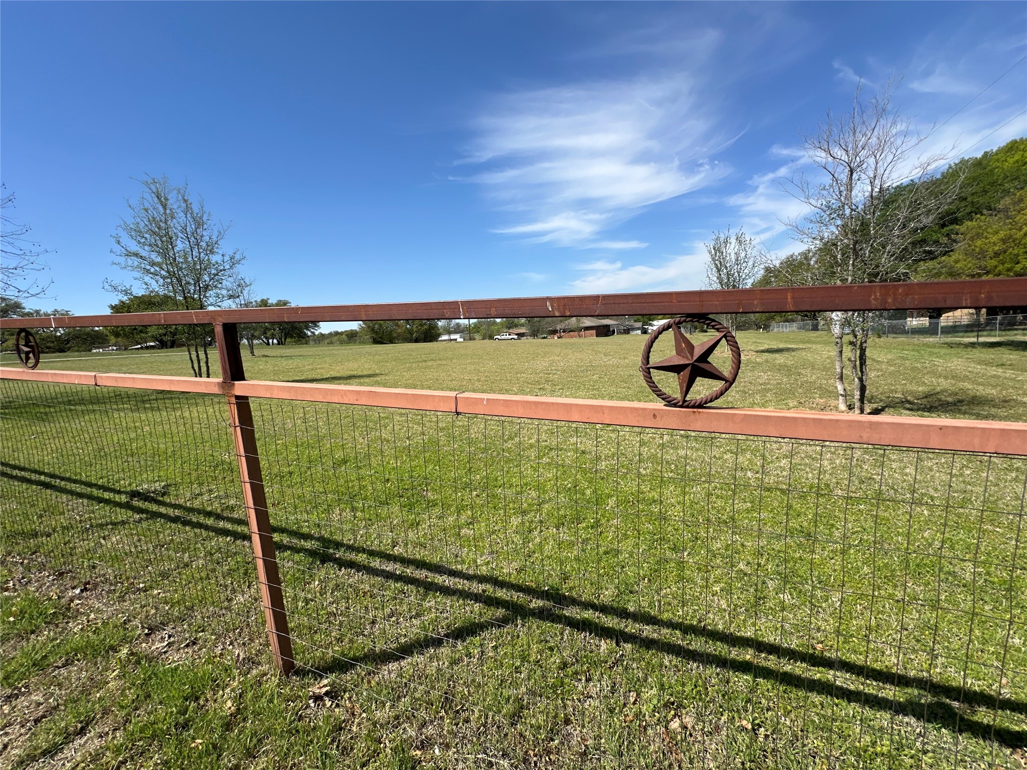 913 E Cedar Avenue Comanche TX 76442