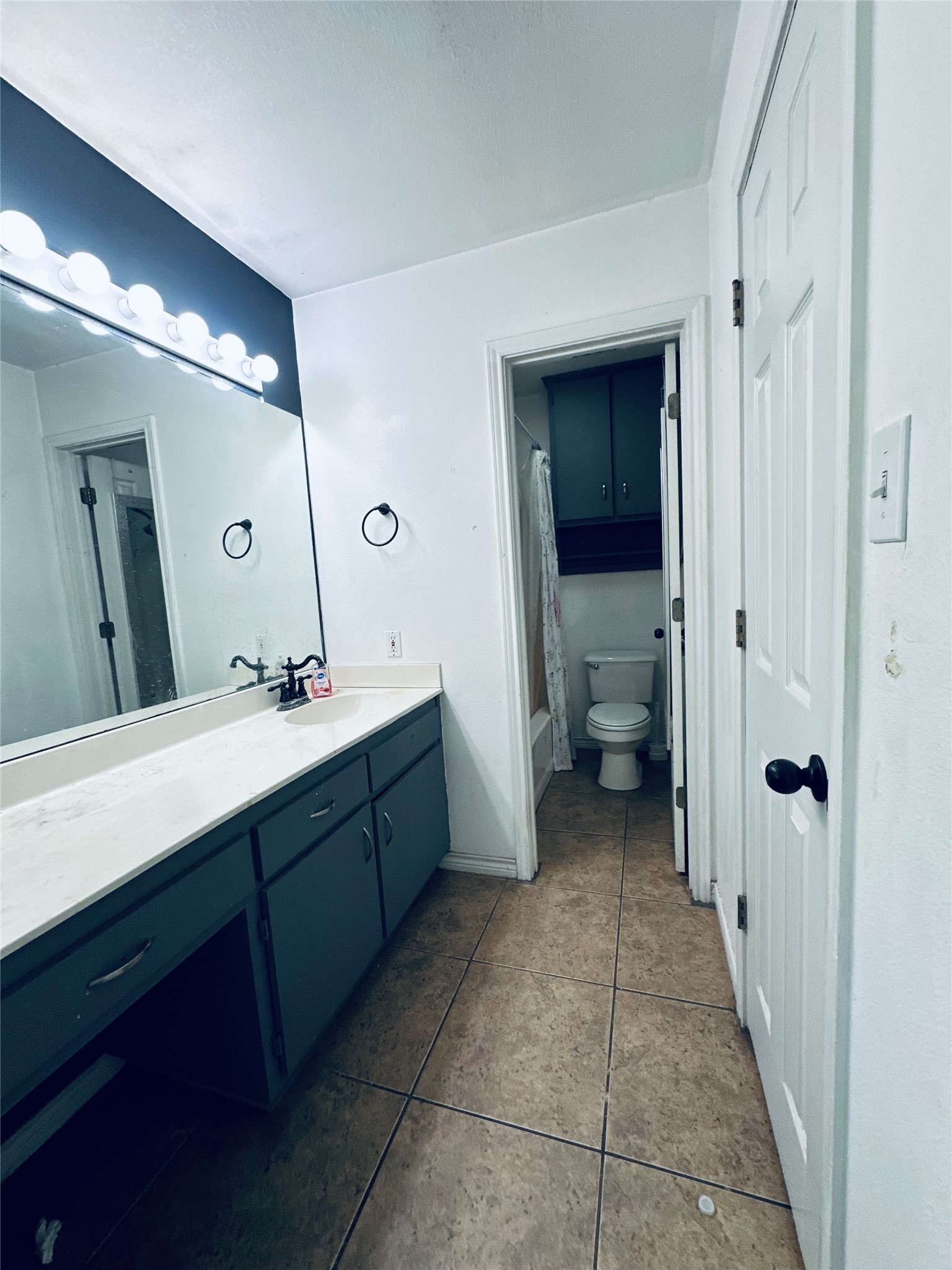 913 E Cedar Avenue Comanche TX 76442
