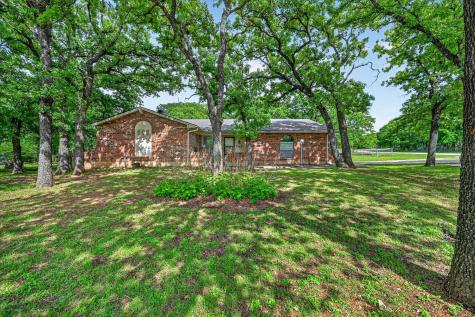 745 Carol Lane Burleson TX 76028
