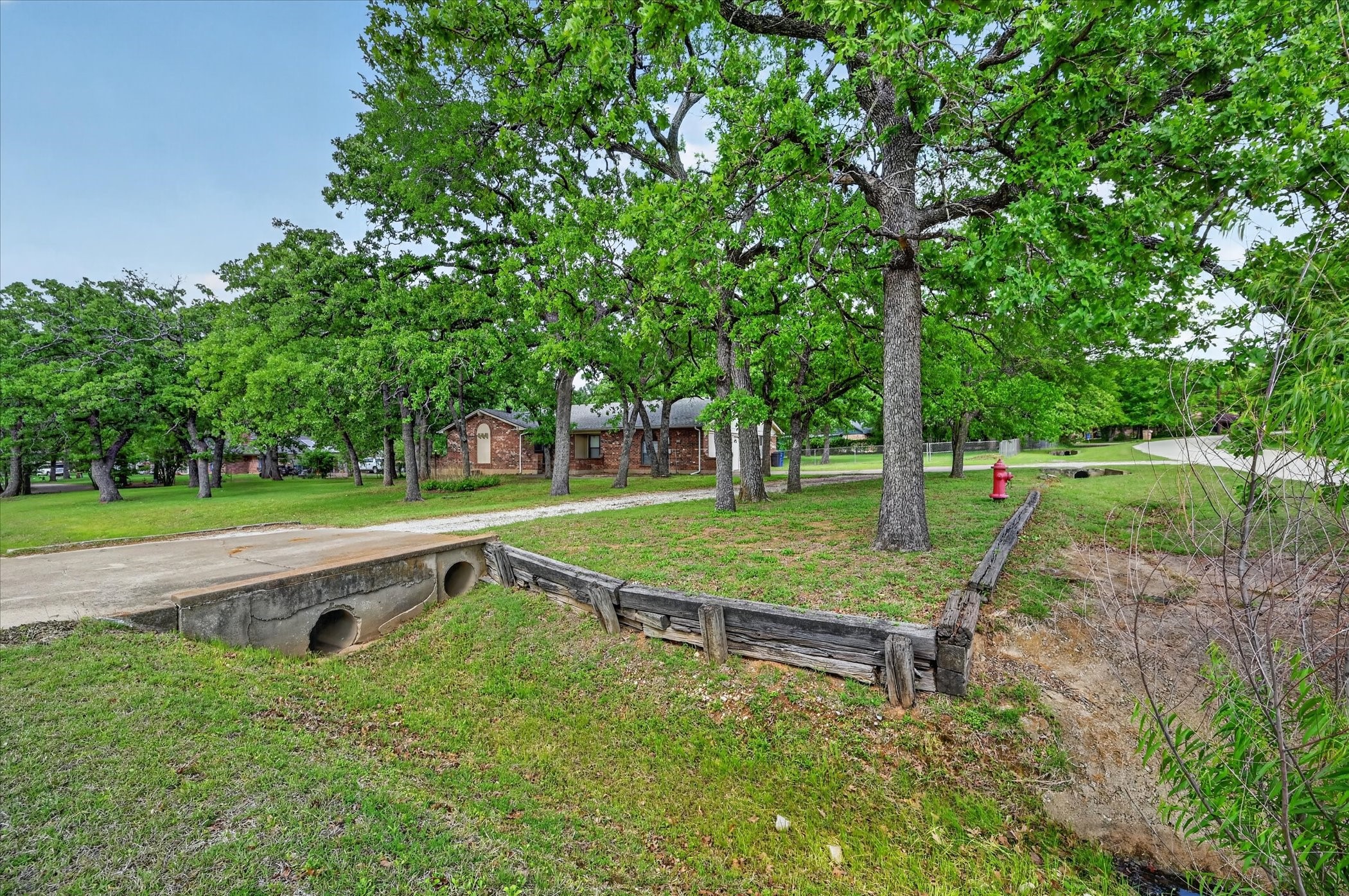 745 Carol Lane Burleson TX 76028