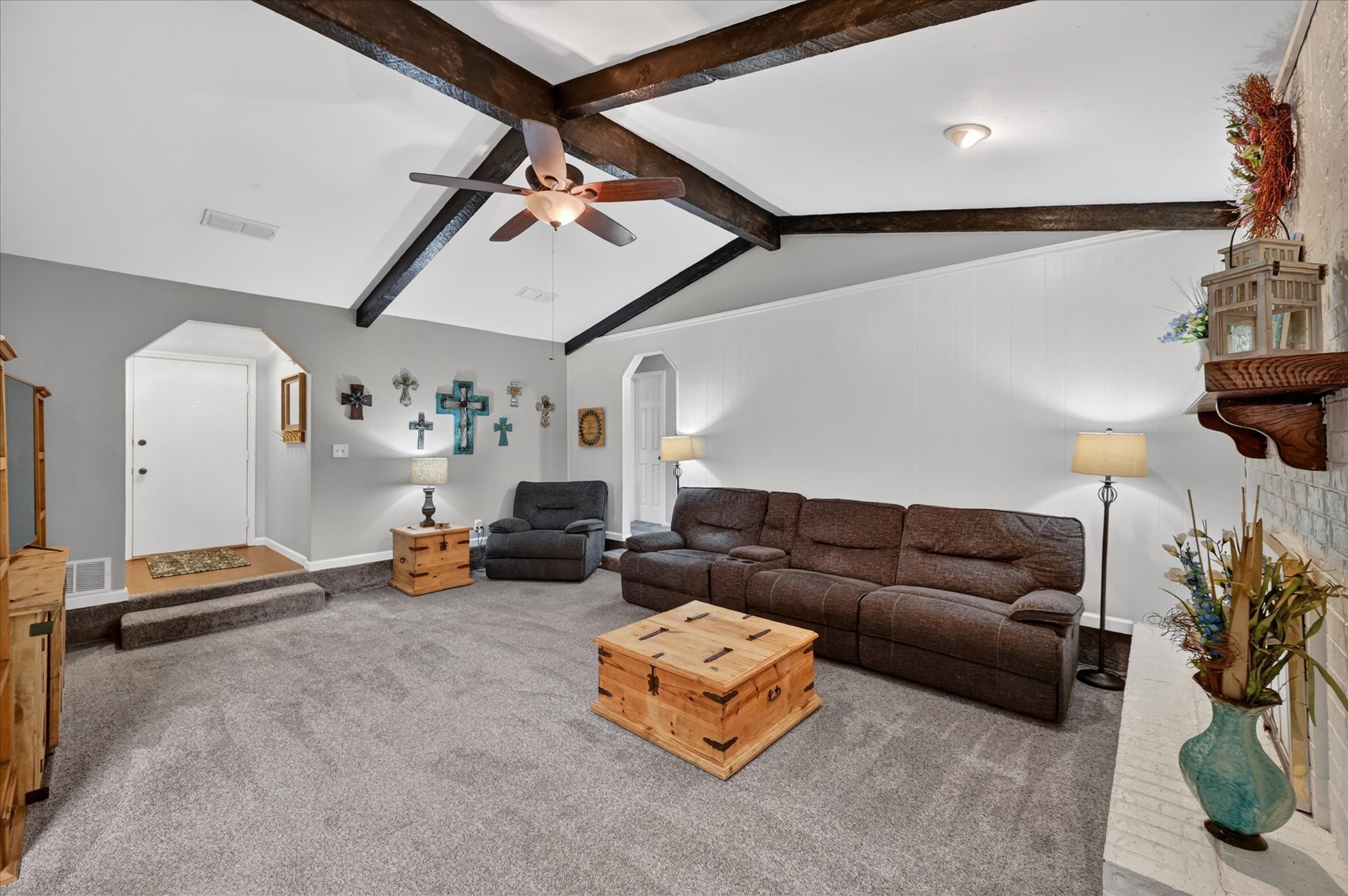 745 Carol Lane Burleson TX 76028