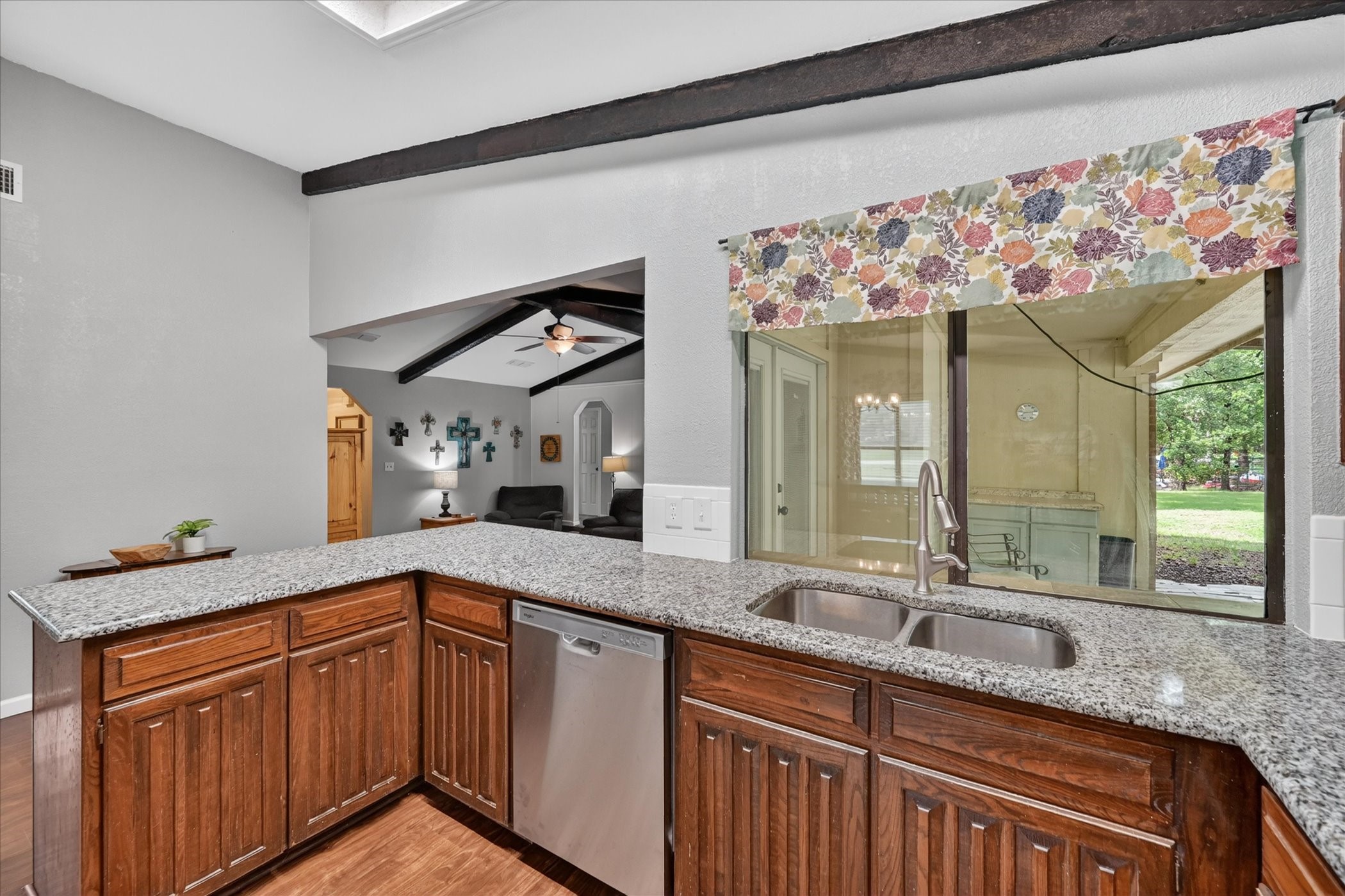 745 Carol Lane Burleson TX 76028