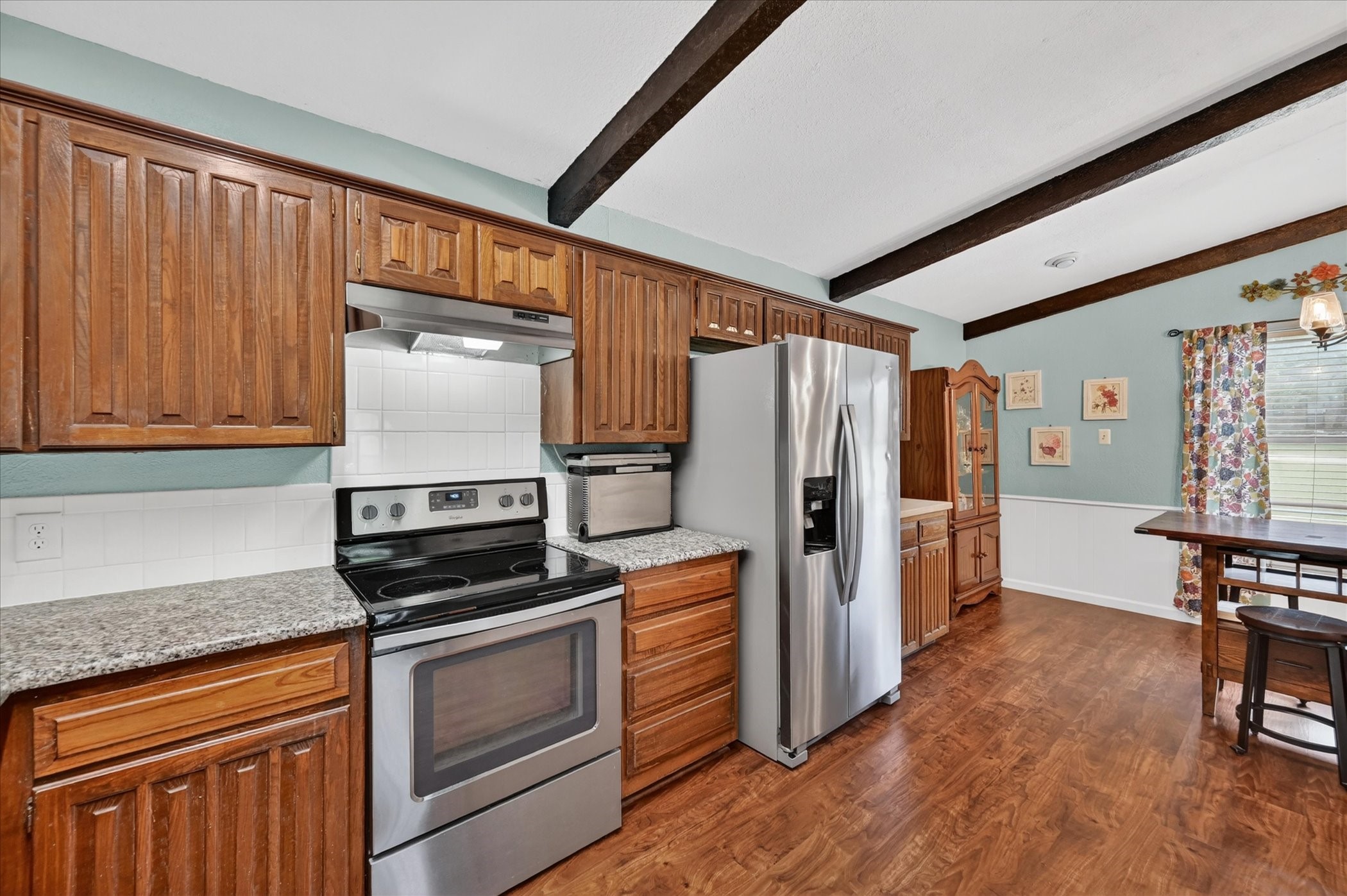745 Carol Lane Burleson TX 76028