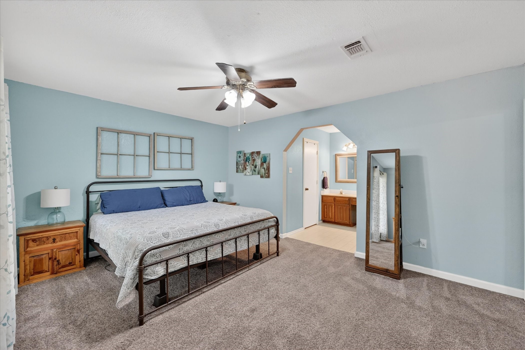 745 Carol Lane Burleson TX 76028