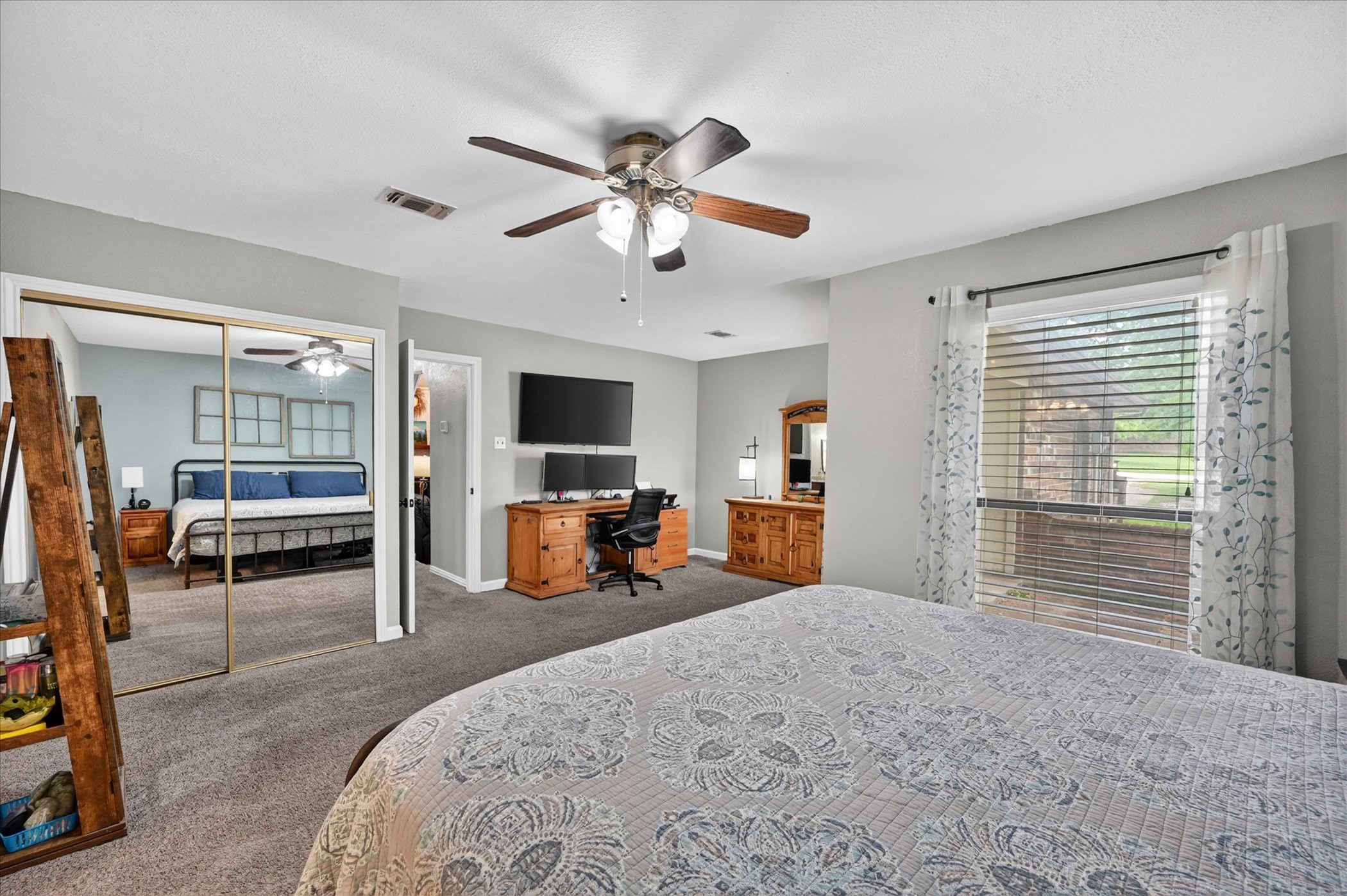 745 Carol Lane Burleson TX 76028