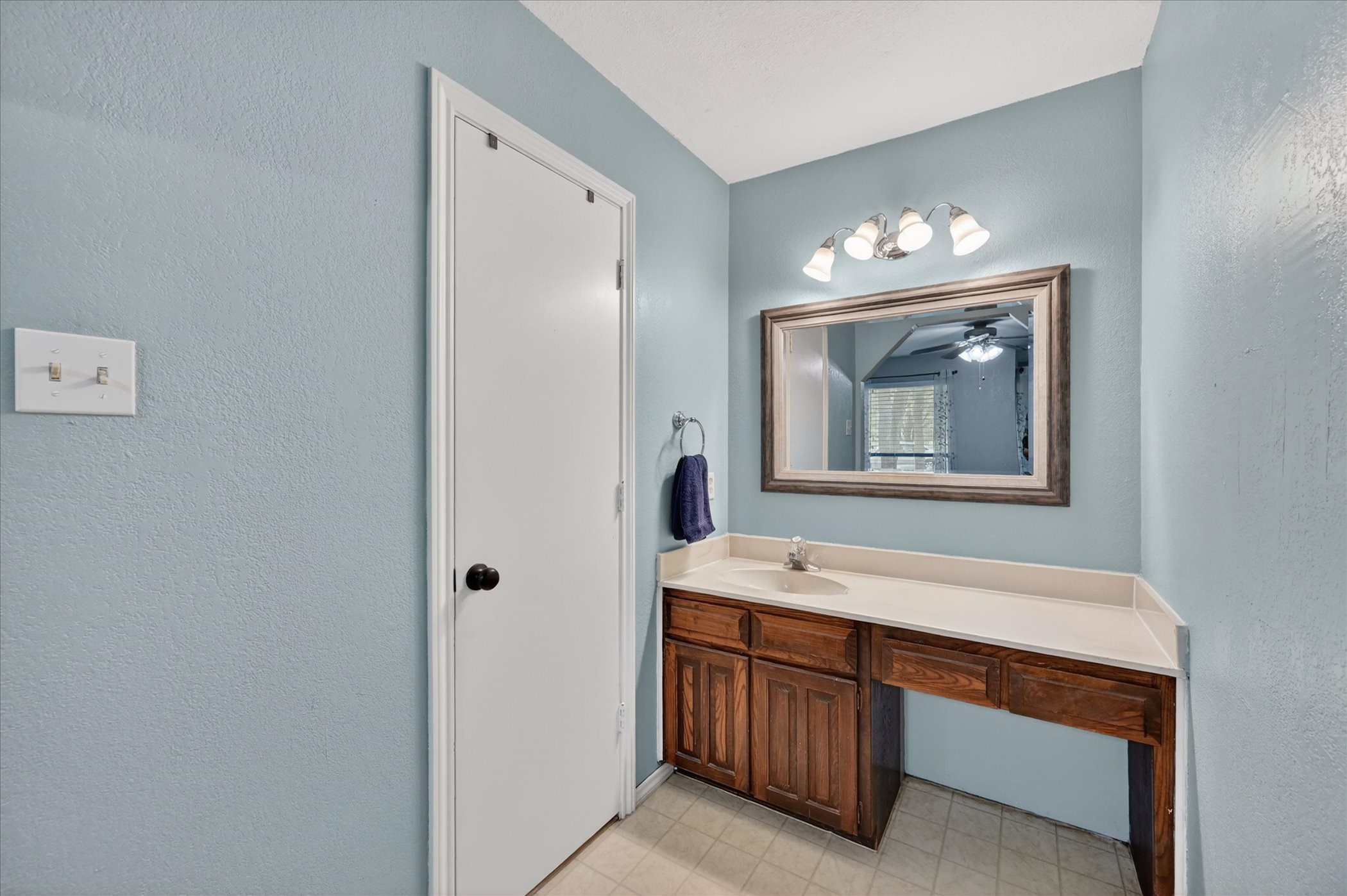 745 Carol Lane Burleson TX 76028