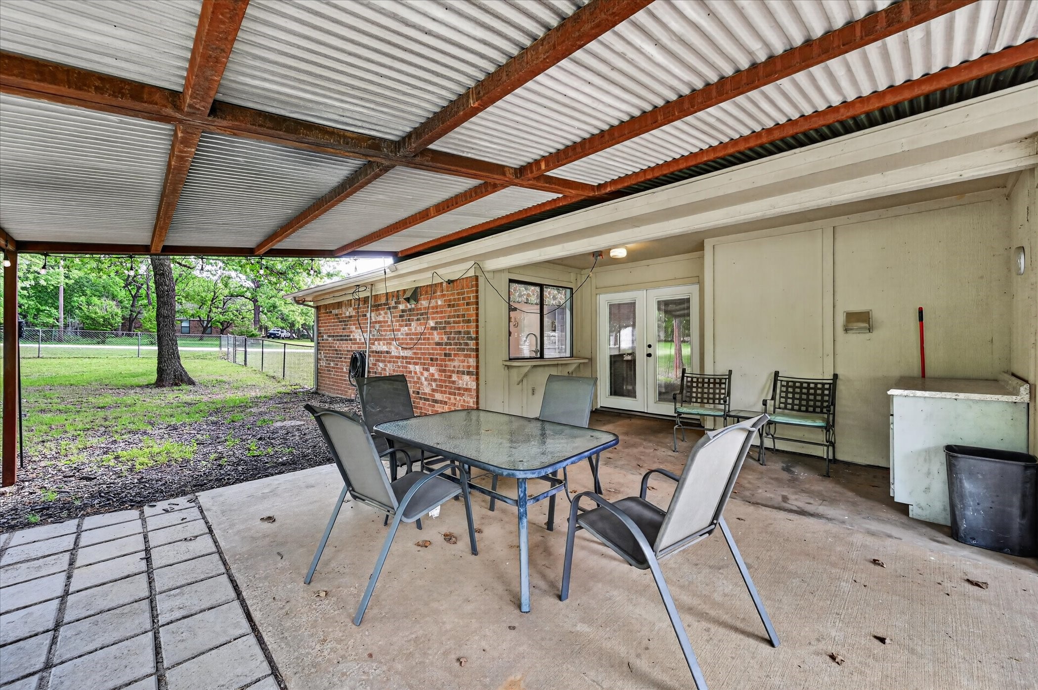 745 Carol Lane Burleson TX 76028