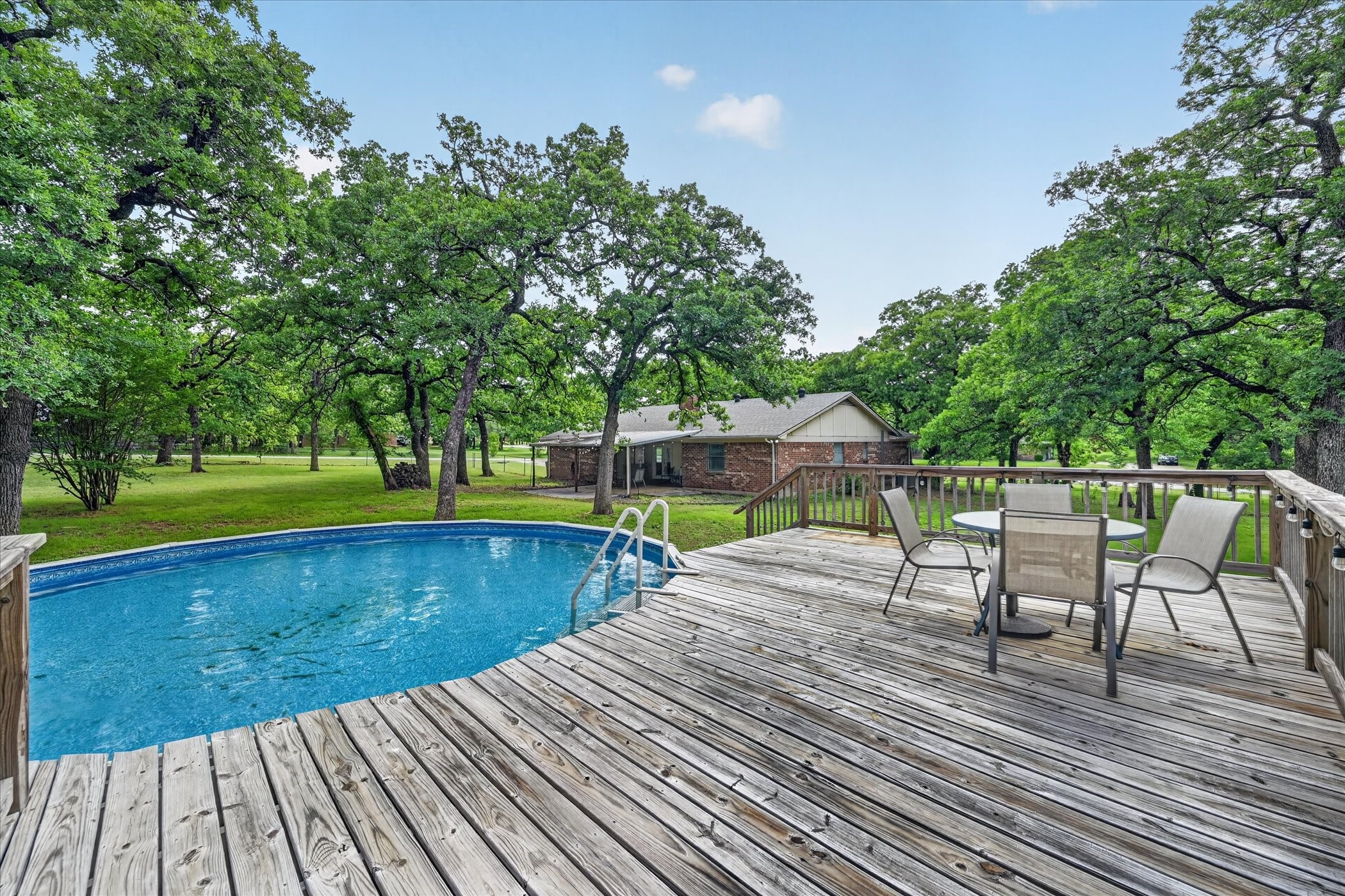 745 Carol Lane Burleson TX 76028