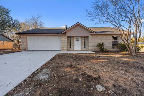 300 Applewood Lane Hewitt TX 76643