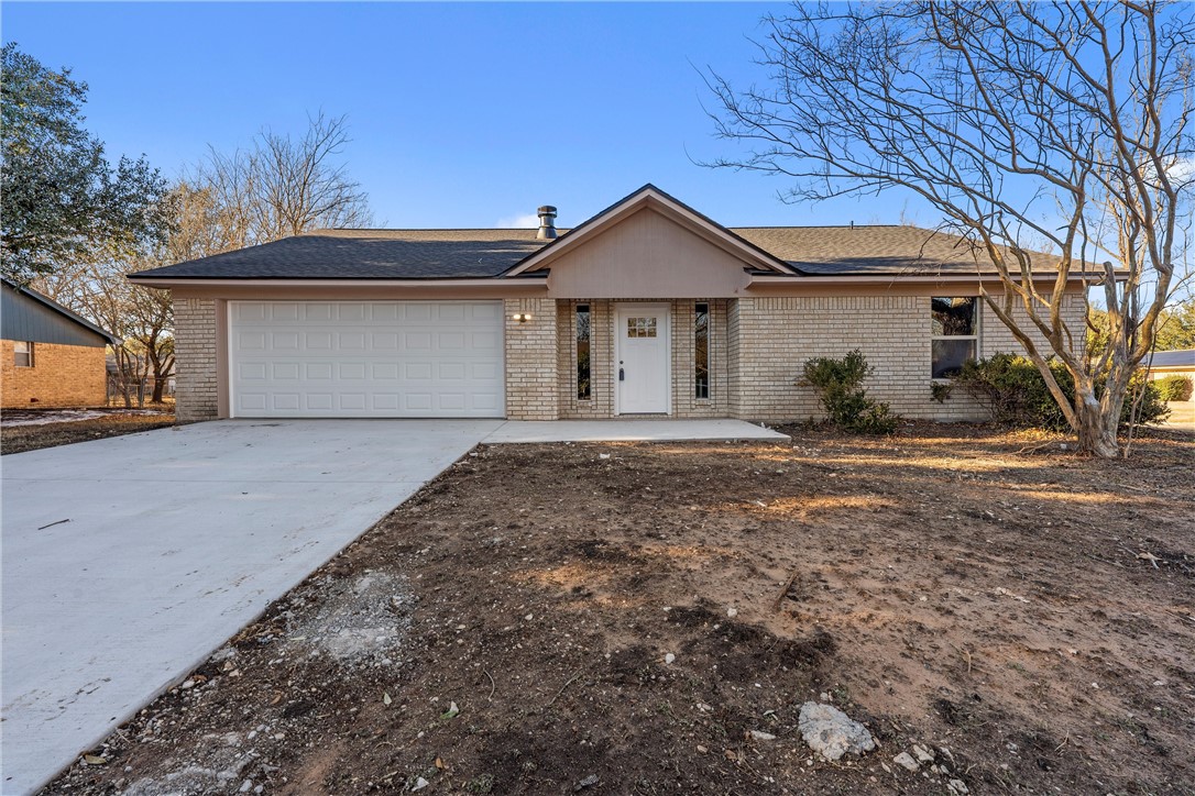 300 Applewood Lane Hewitt TX 76643