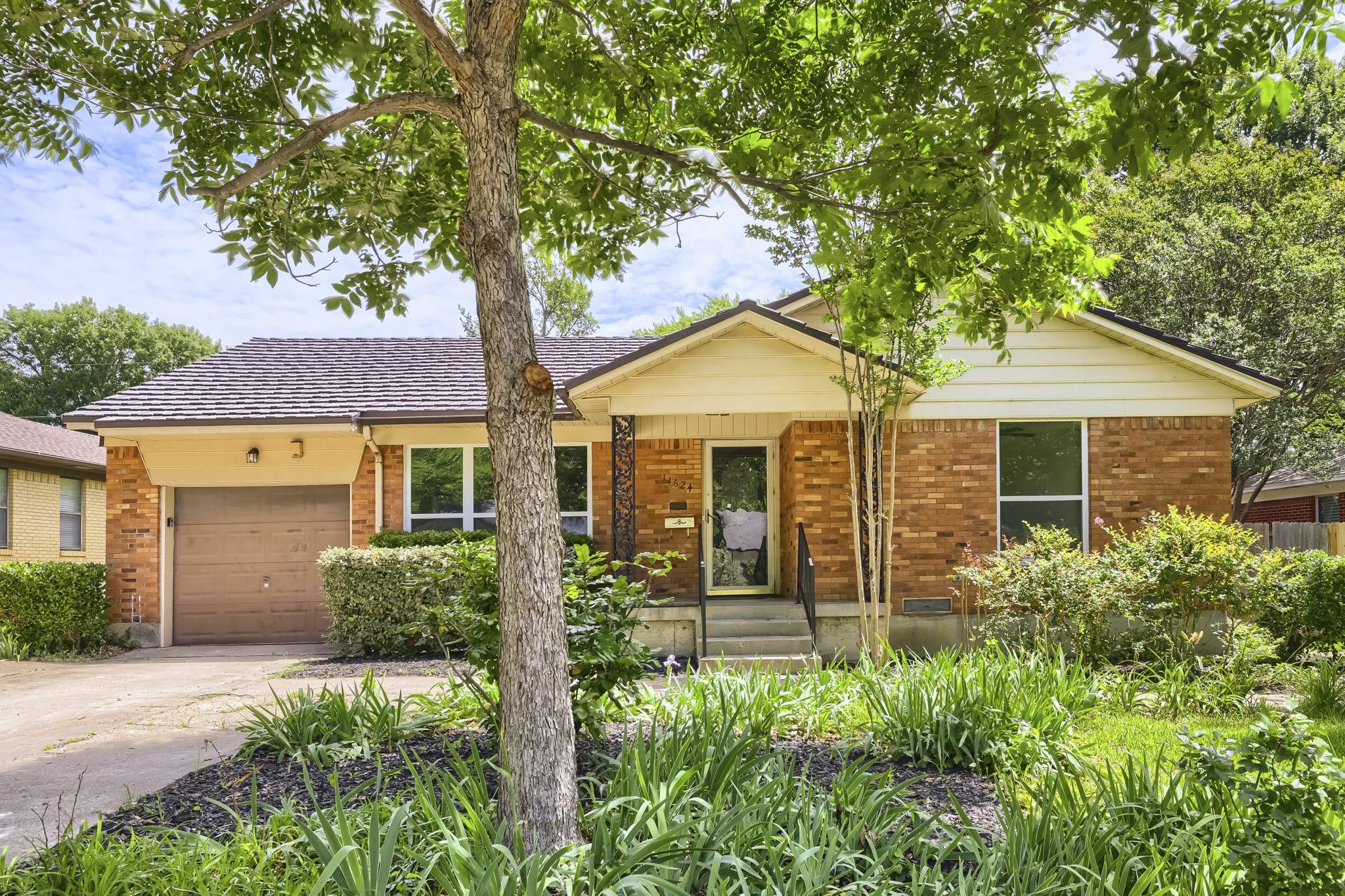 11624 Tuscany Way Dallas TX 75218