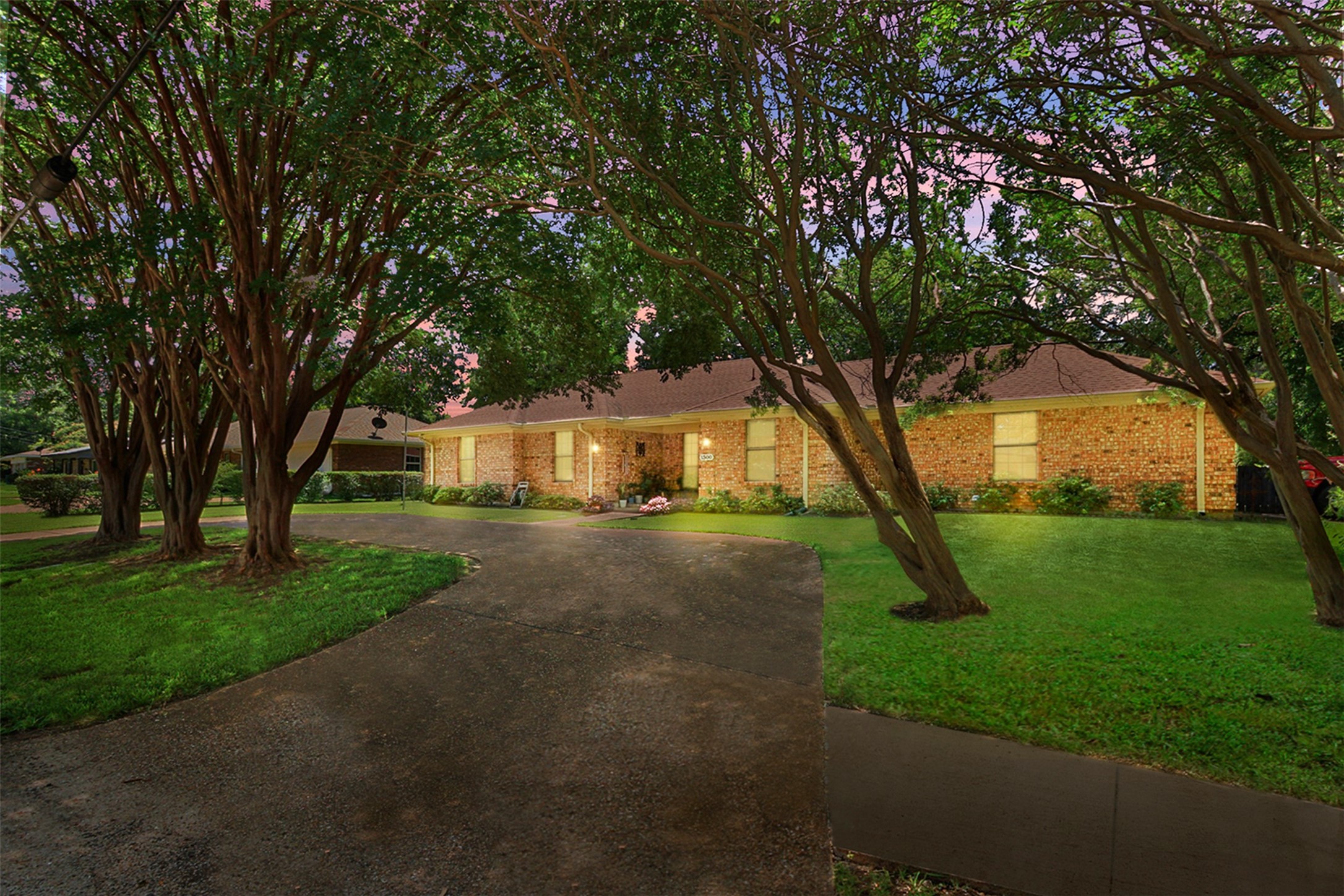 1300 S Jefferson Street Kaufman TX 75142