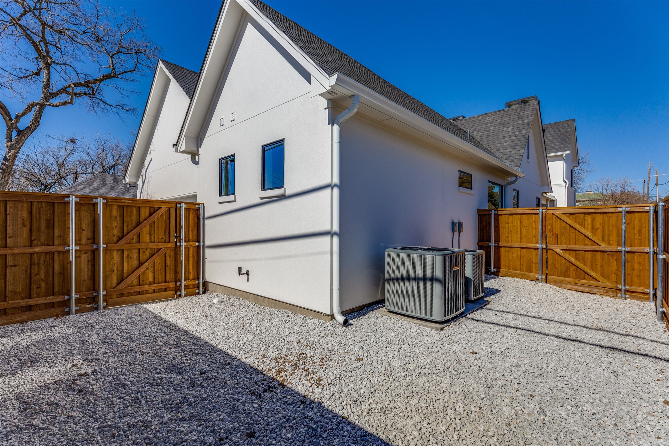 5501 Pershing Avenue Fort Worth TX 76107