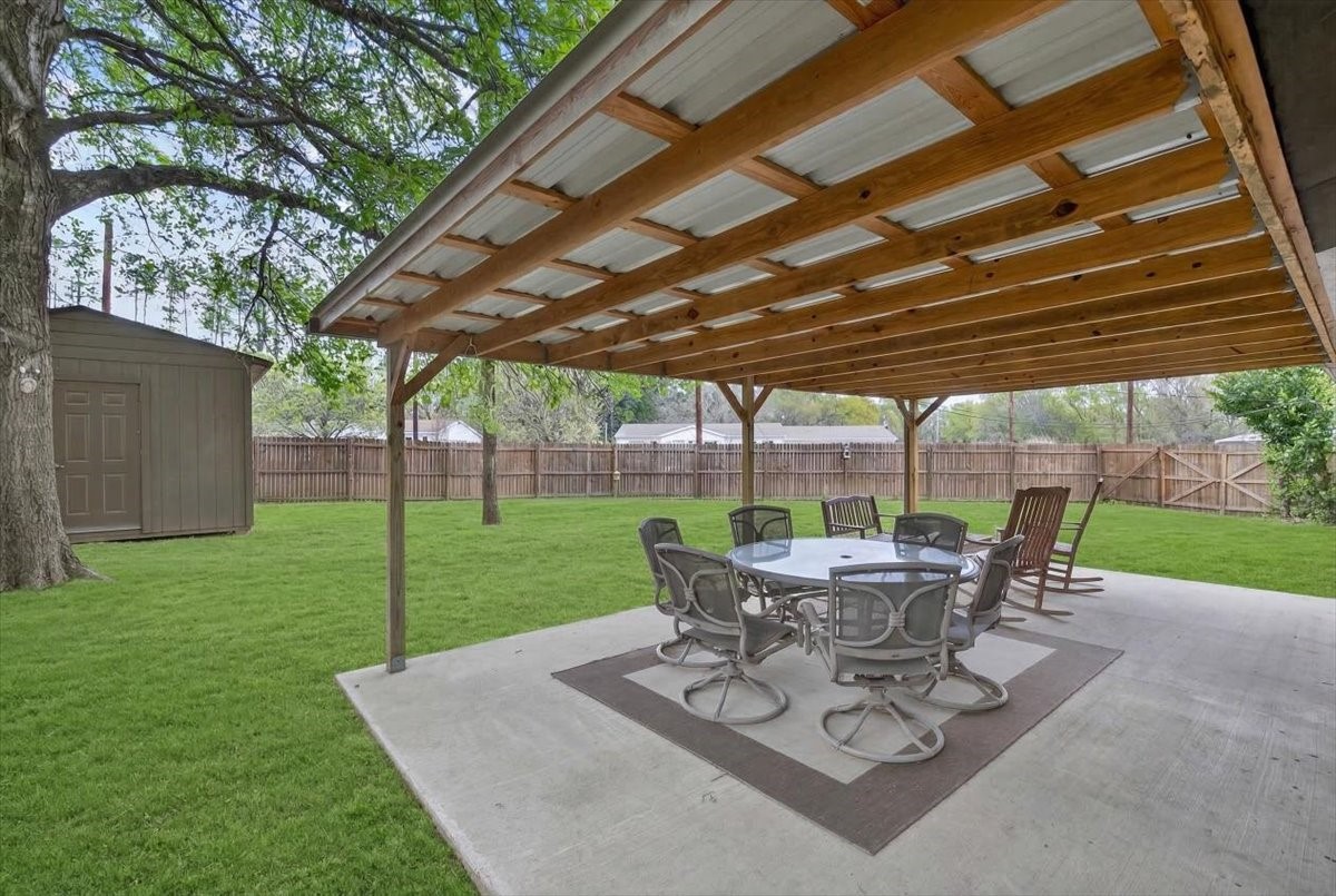 123 Carroll Drive Athens TX 75752