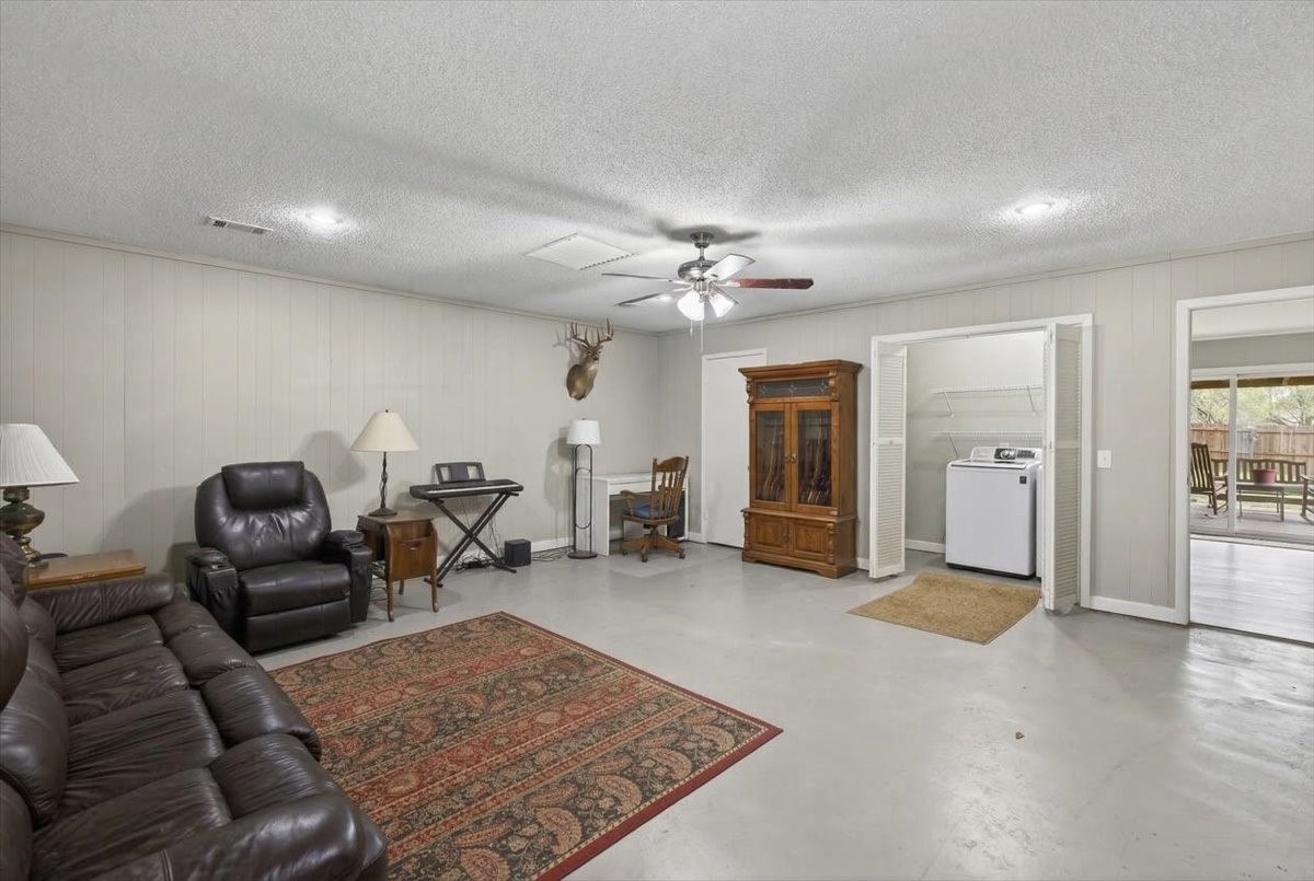 123 Carroll Drive Athens TX 75752