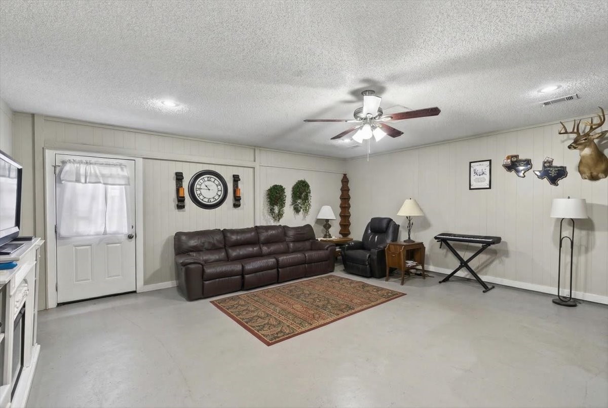 123 Carroll Drive Athens TX 75752