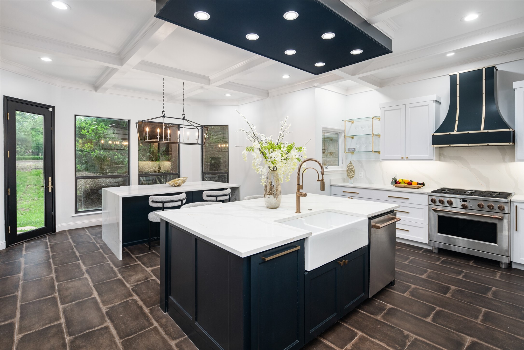 5919 Club Hill Place Dallas TX 75248