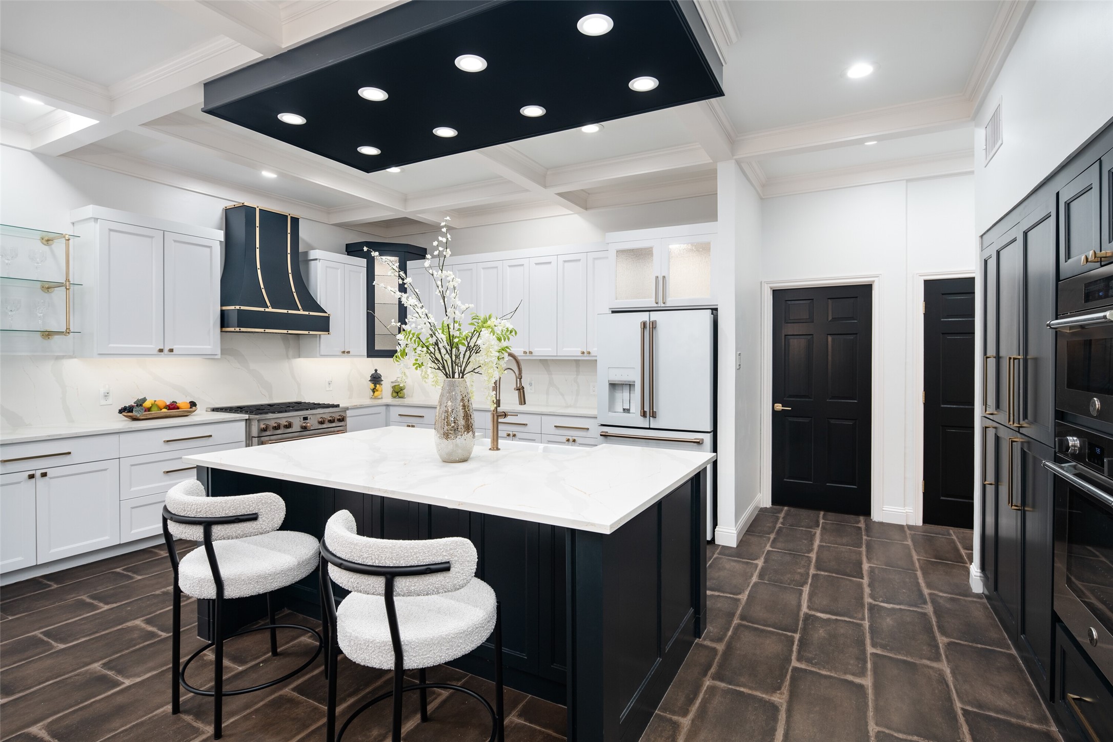 5919 Club Hill Place Dallas TX 75248