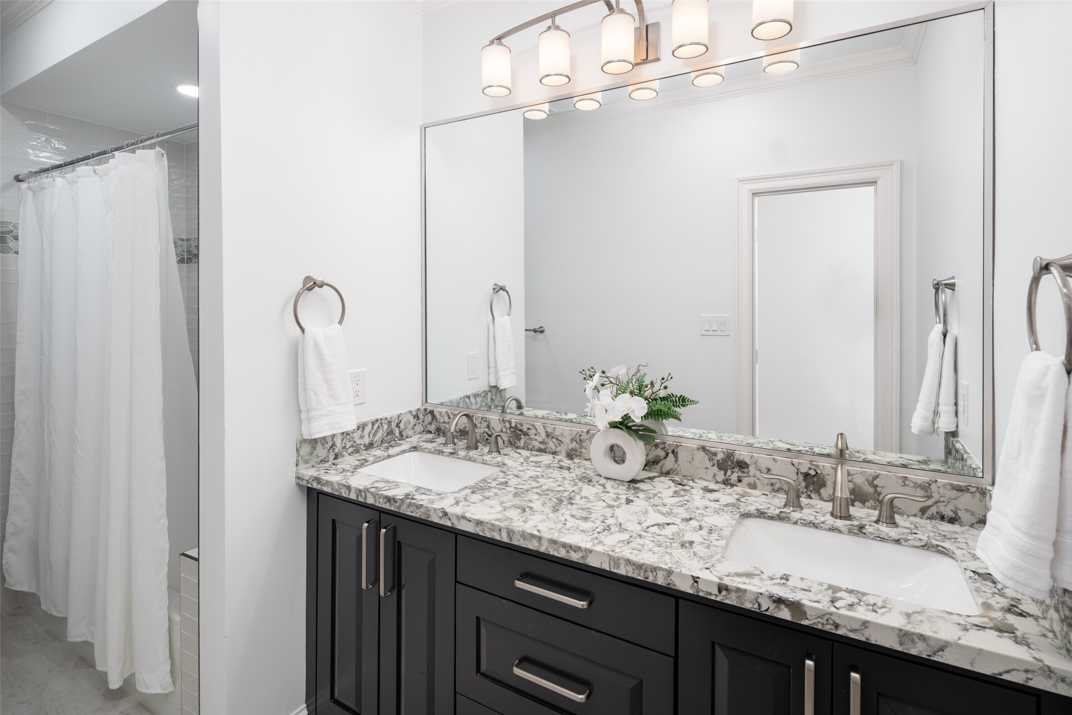 5919 Club Hill Place Dallas TX 75248