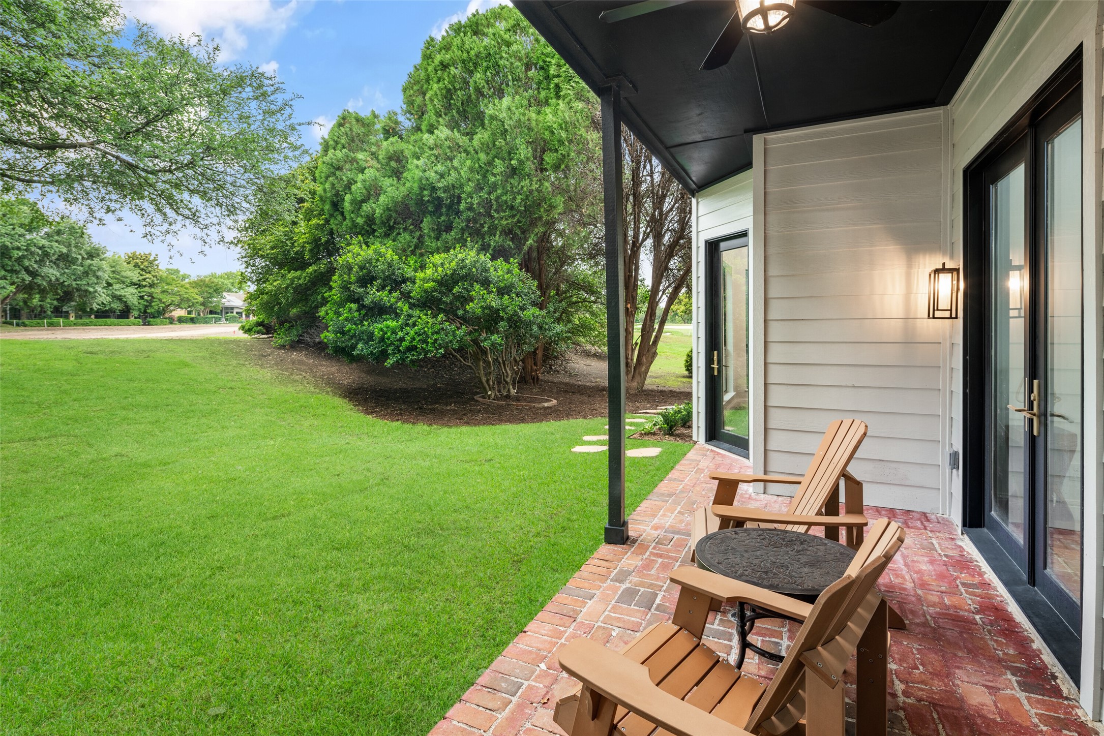5919 Club Hill Place Dallas TX 75248