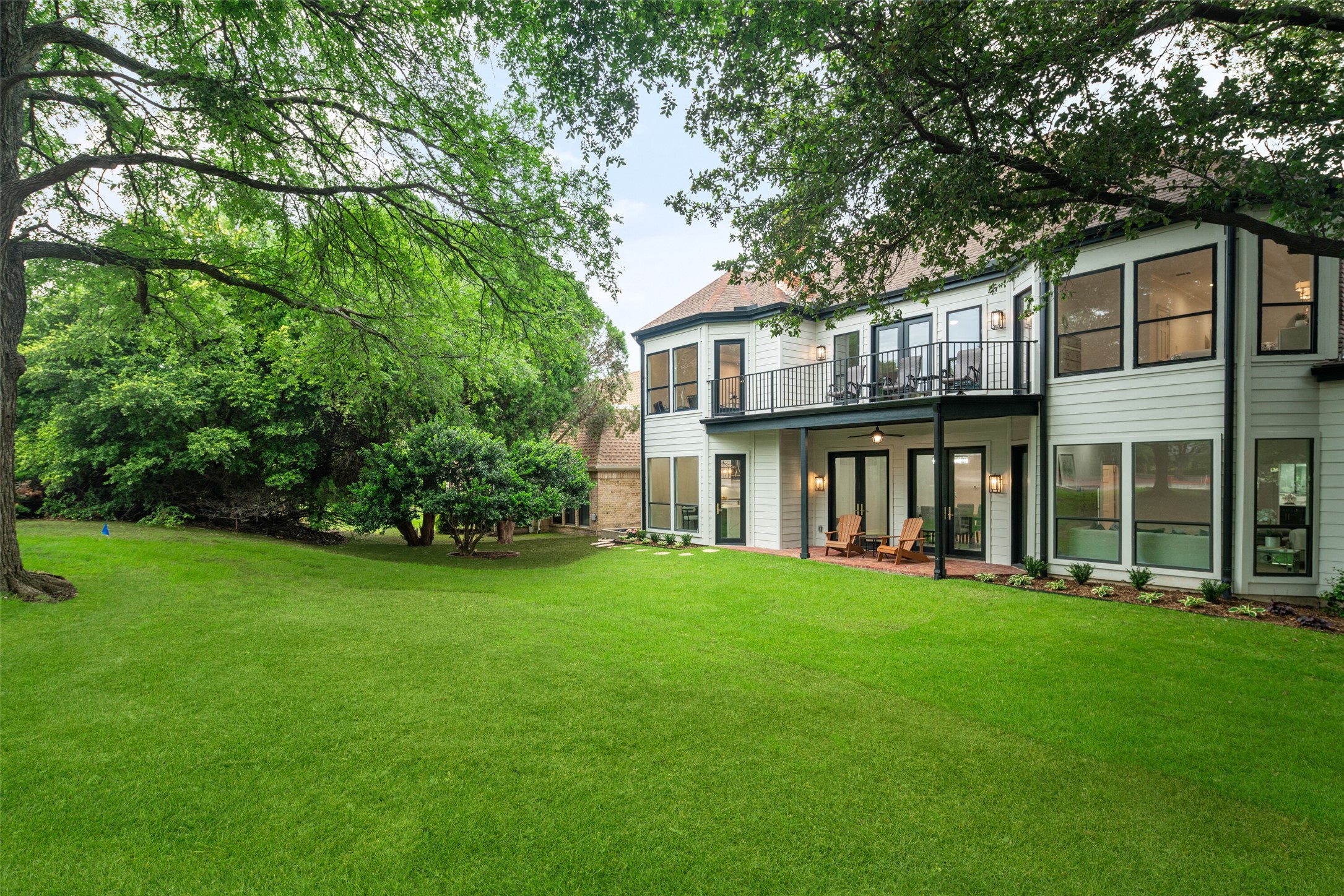 5919 Club Hill Place Dallas TX 75248
