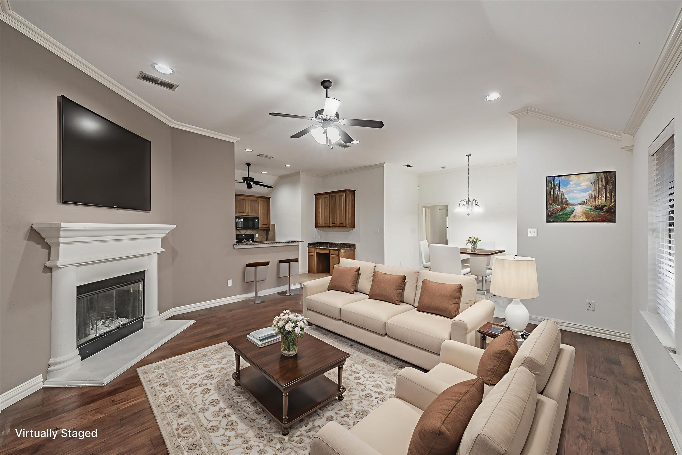 813 Claycourt Circle Fort Worth TX 76120