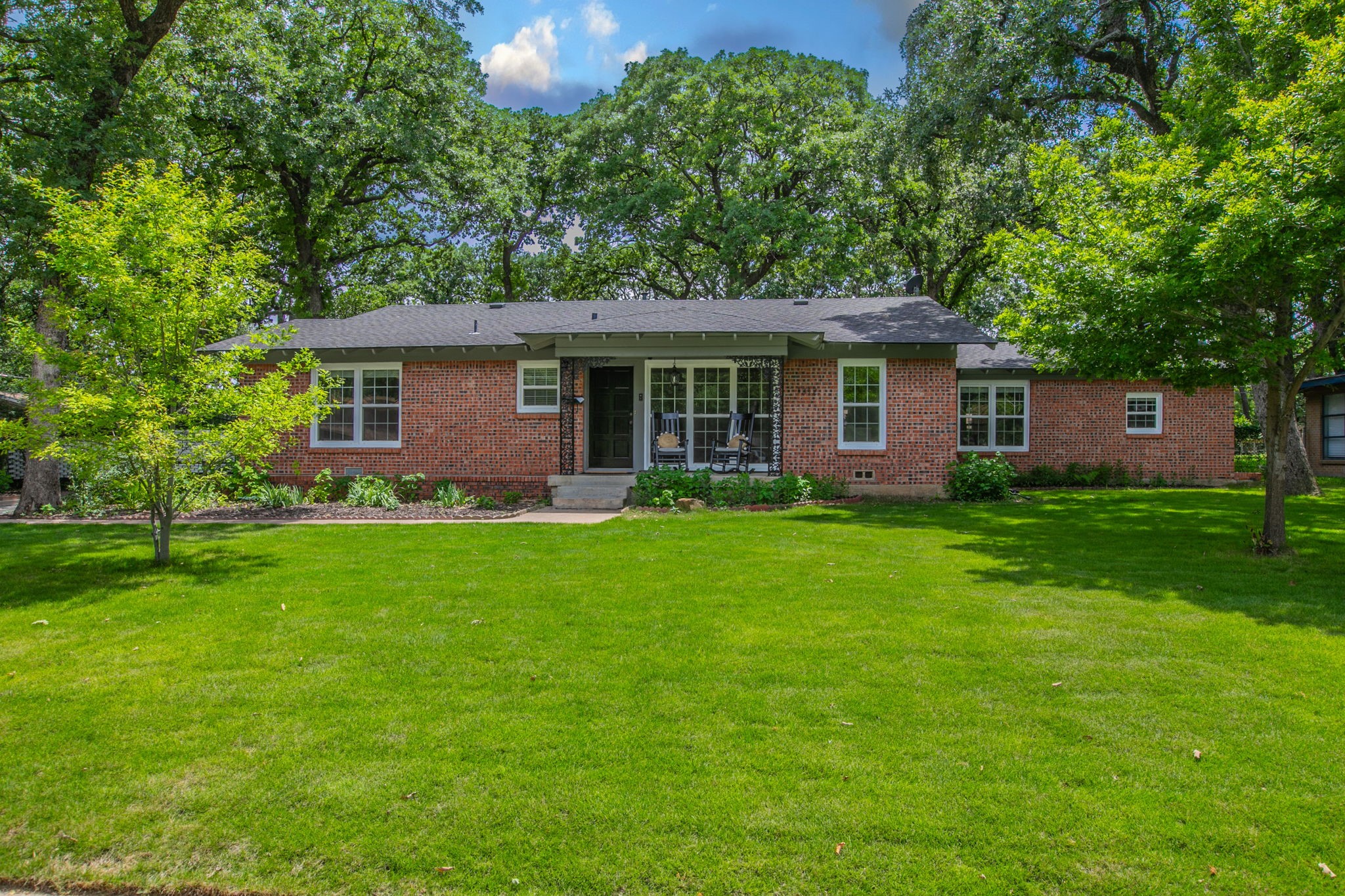 1312 W Lavender Lane Arlington TX 76013