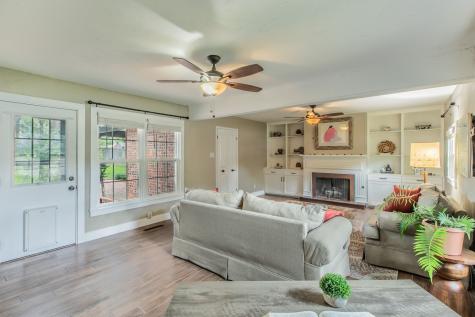 1312 W Lavender Lane Arlington TX 76013