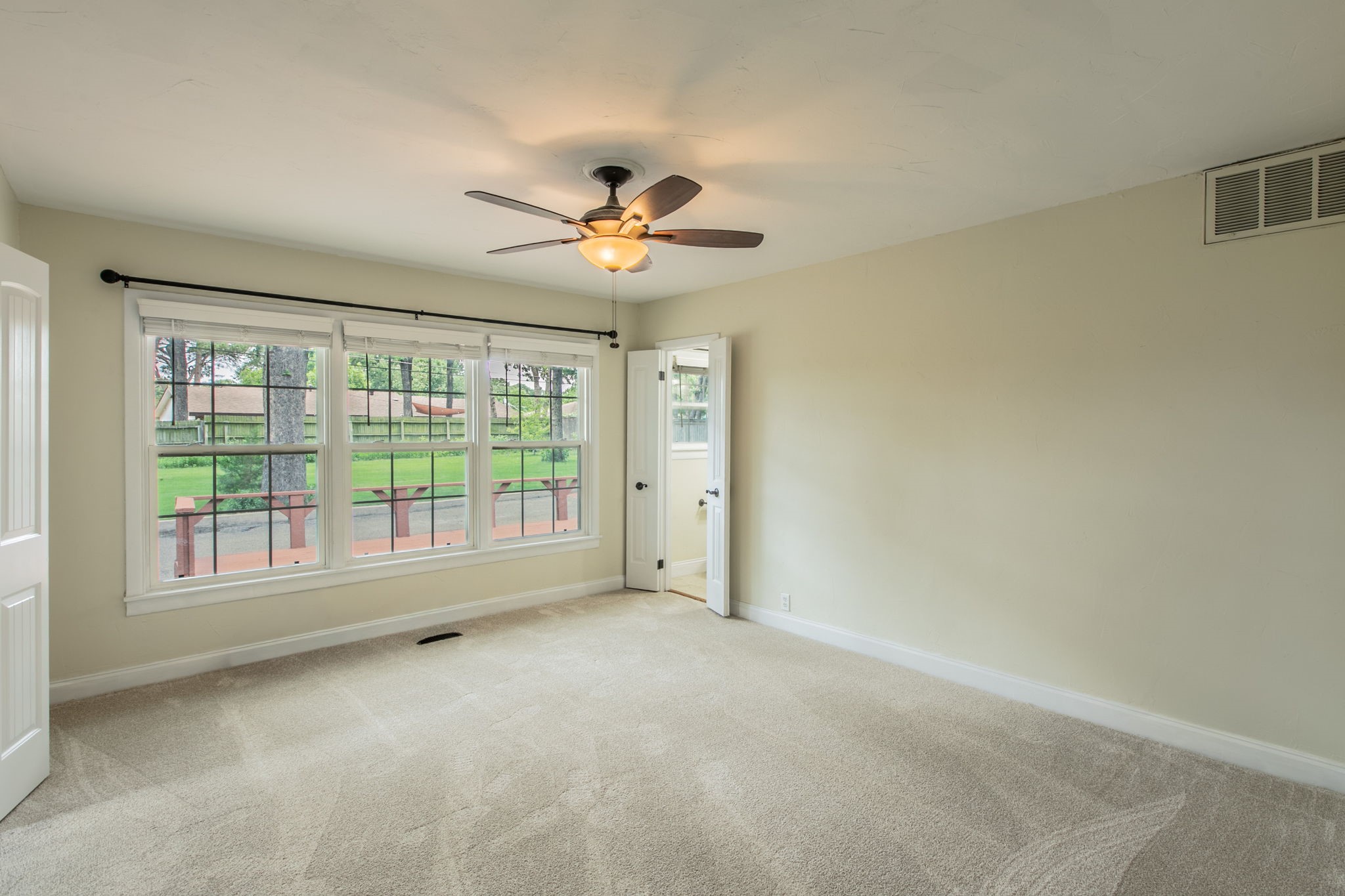 1312 W Lavender Lane Arlington TX 76013