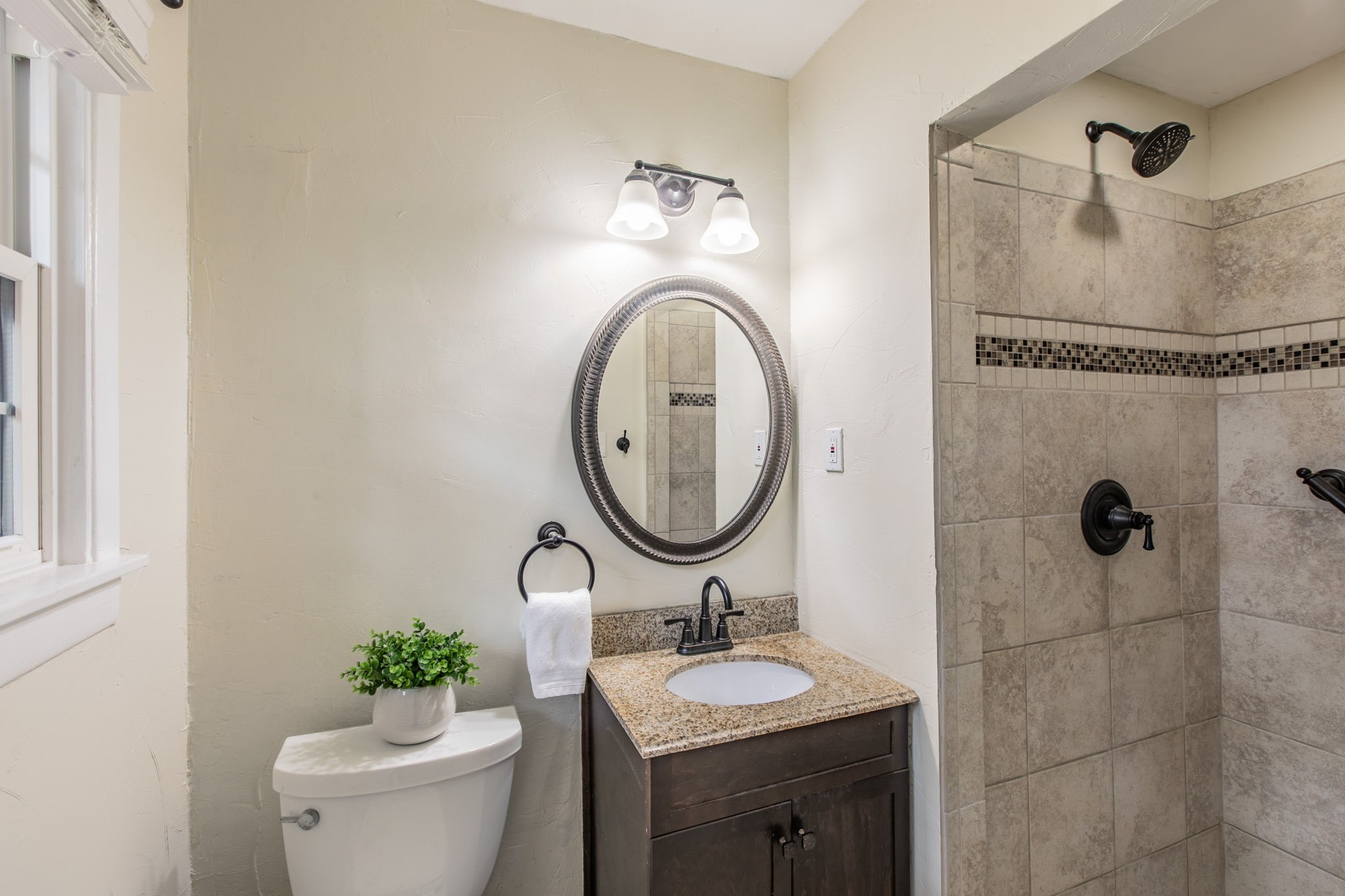 1312 W Lavender Lane Arlington TX 76013