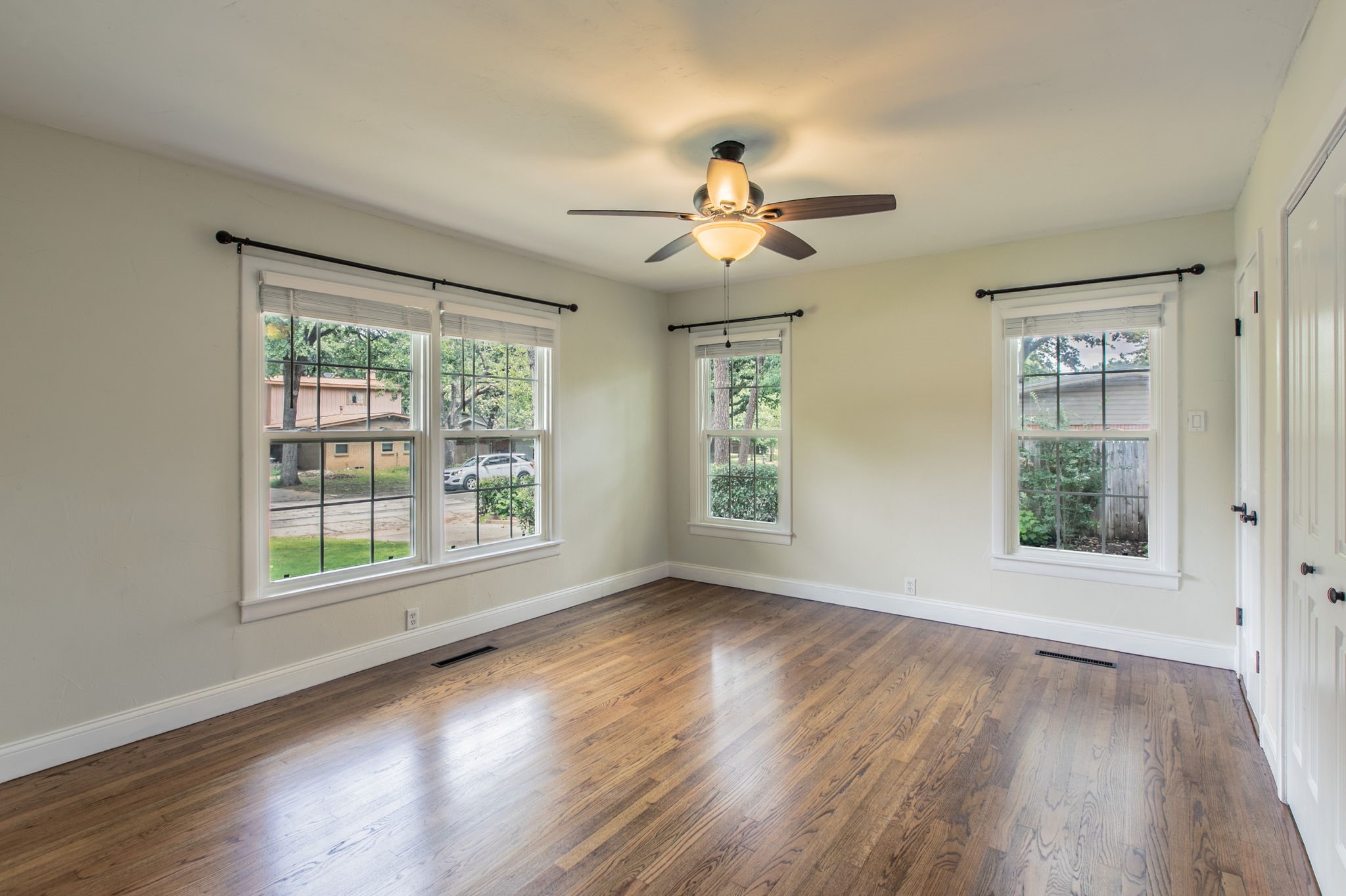 1312 W Lavender Lane Arlington TX 76013