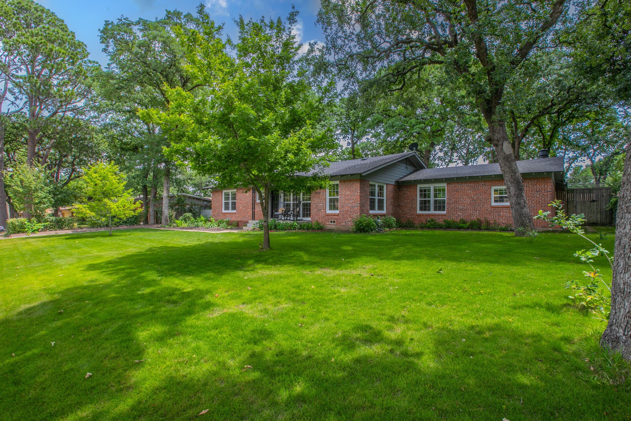 1312 W Lavender Lane Arlington TX 76013
