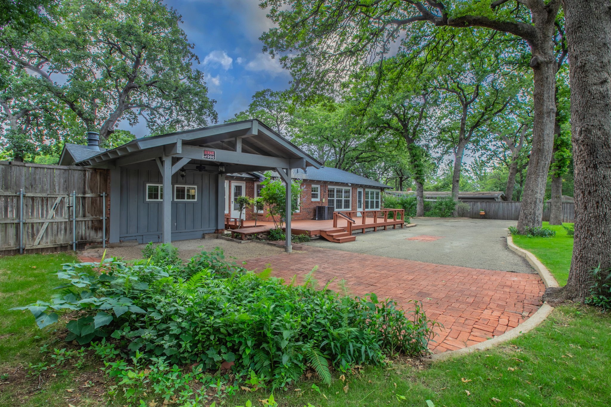 1312 W Lavender Lane Arlington TX 76013