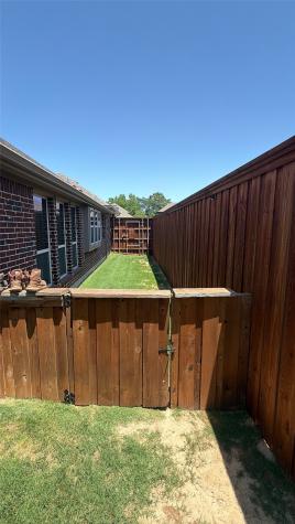 1000 Longhorn Drive Aubrey TX 76227