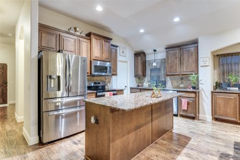 1000 Longhorn Drive Aubrey TX 76227