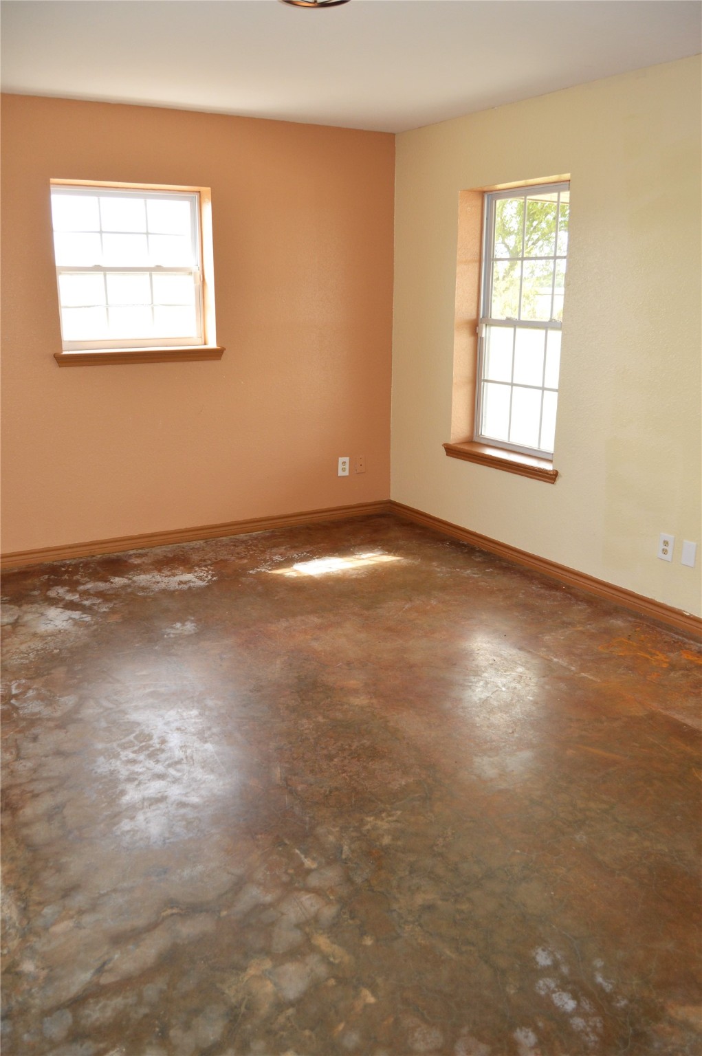 2055 County Road 2185 Klondike TX 75448