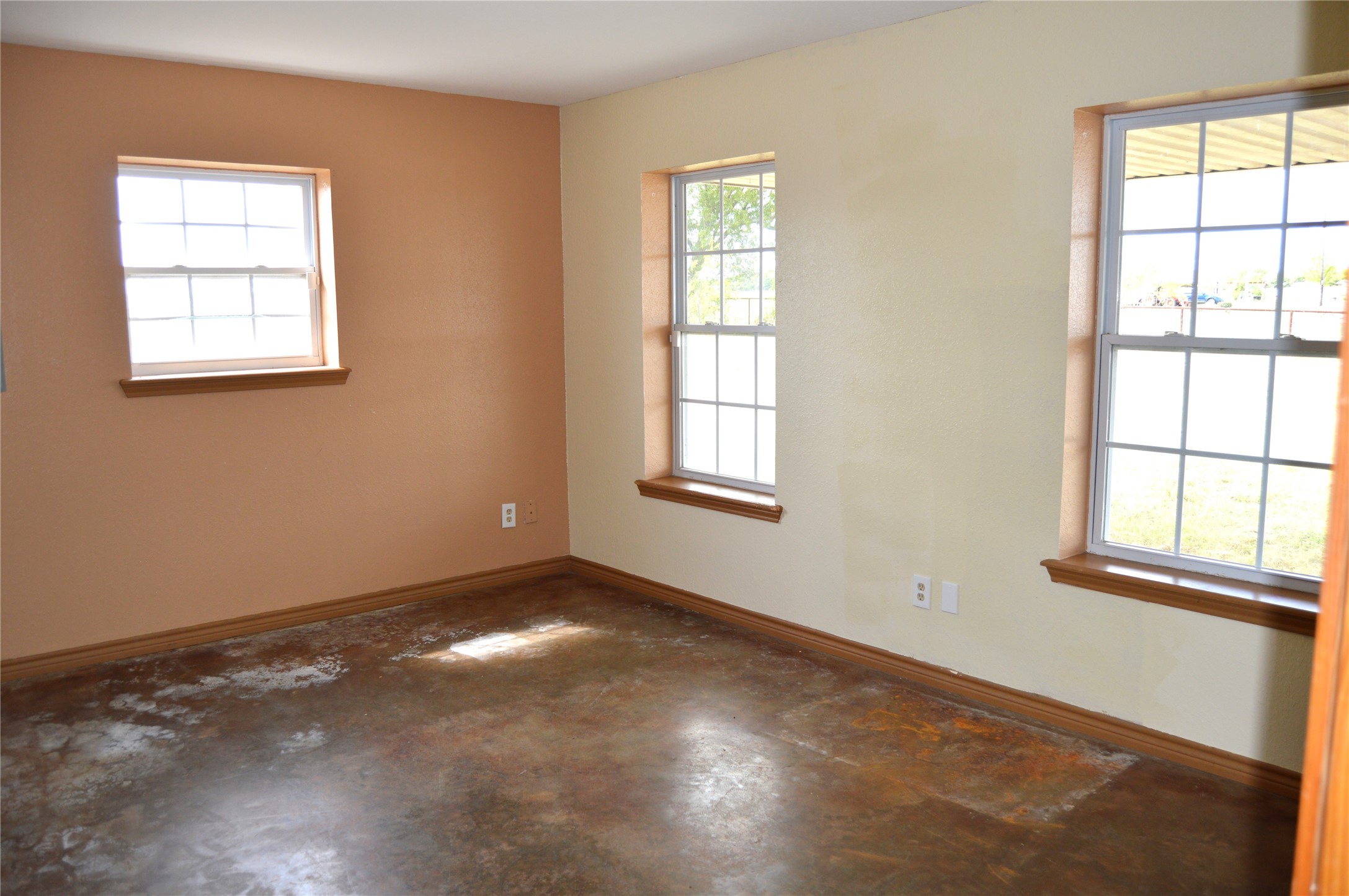 2055 County Road 2185 Klondike TX 75448