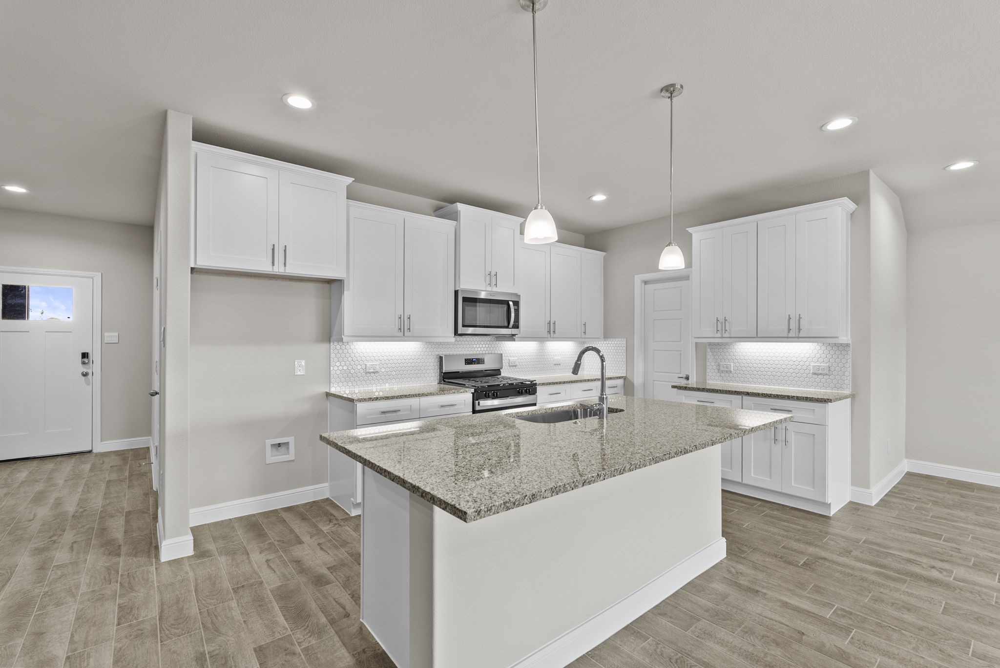 4237 Cornerstone Circle Granbury TX 76048