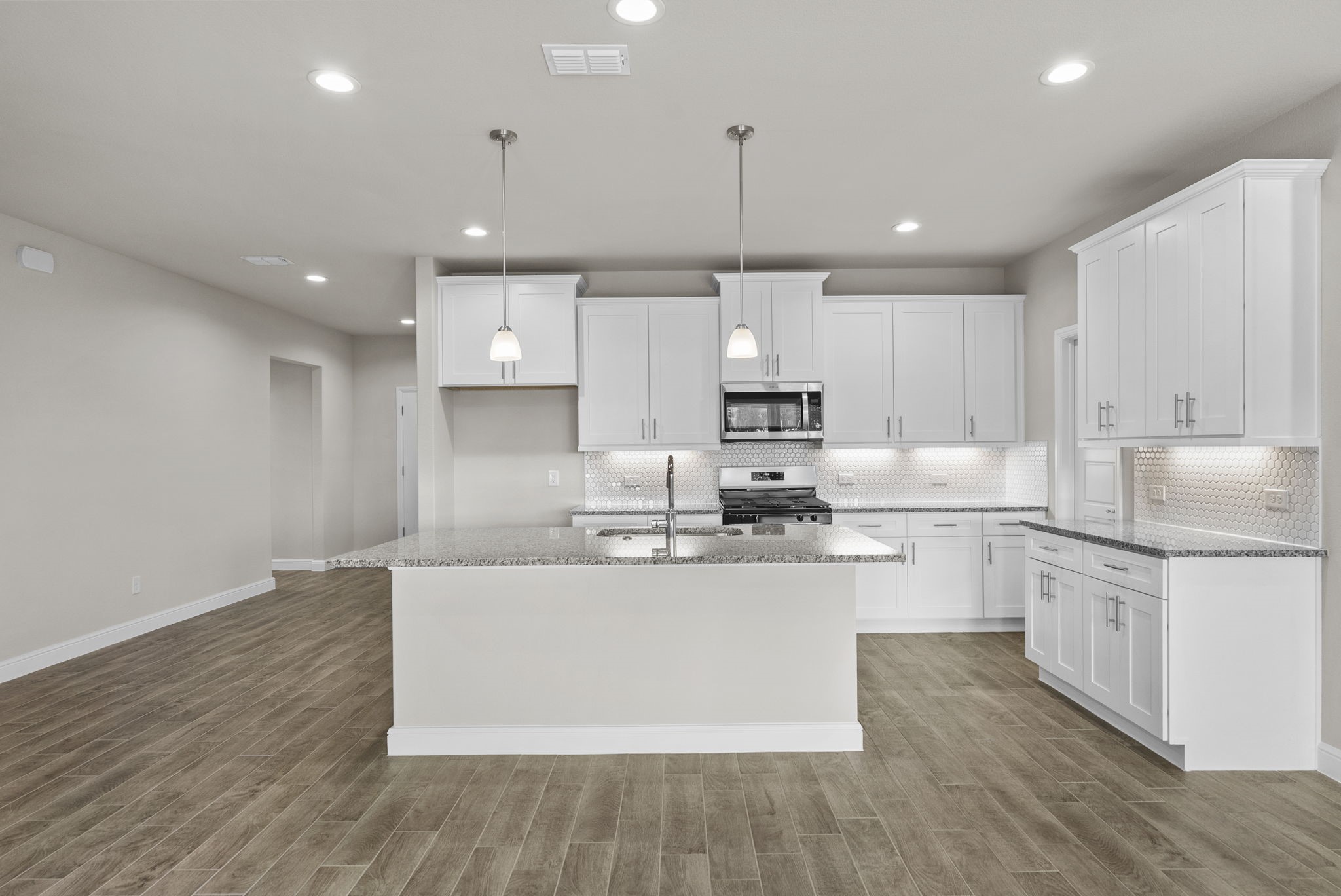 4237 Cornerstone Circle Granbury TX 76048