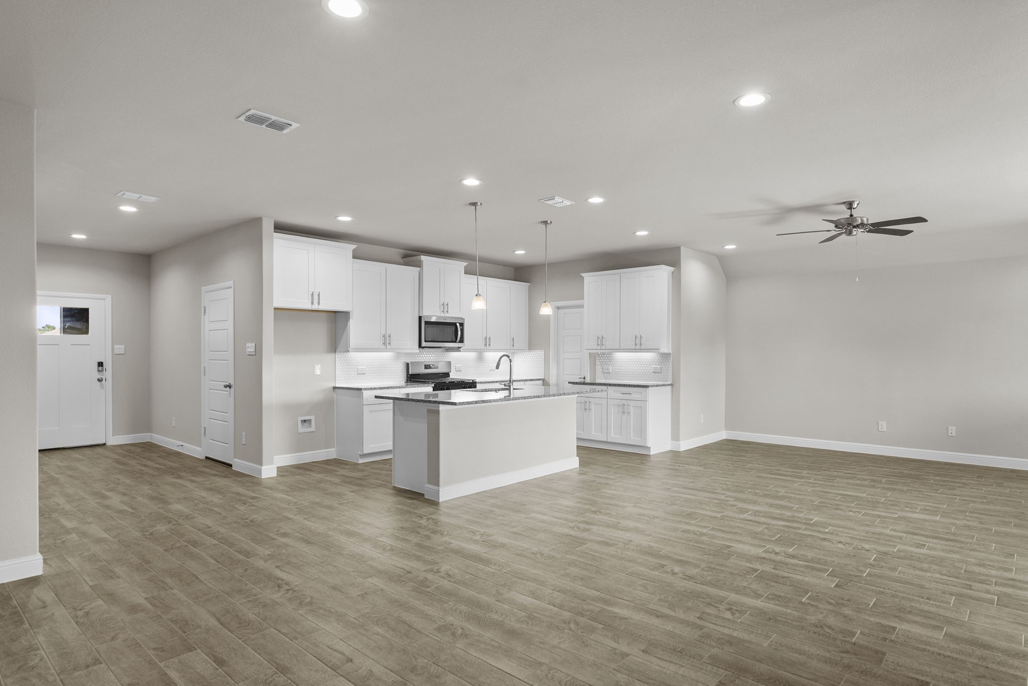 4237 Cornerstone Circle Granbury TX 76048