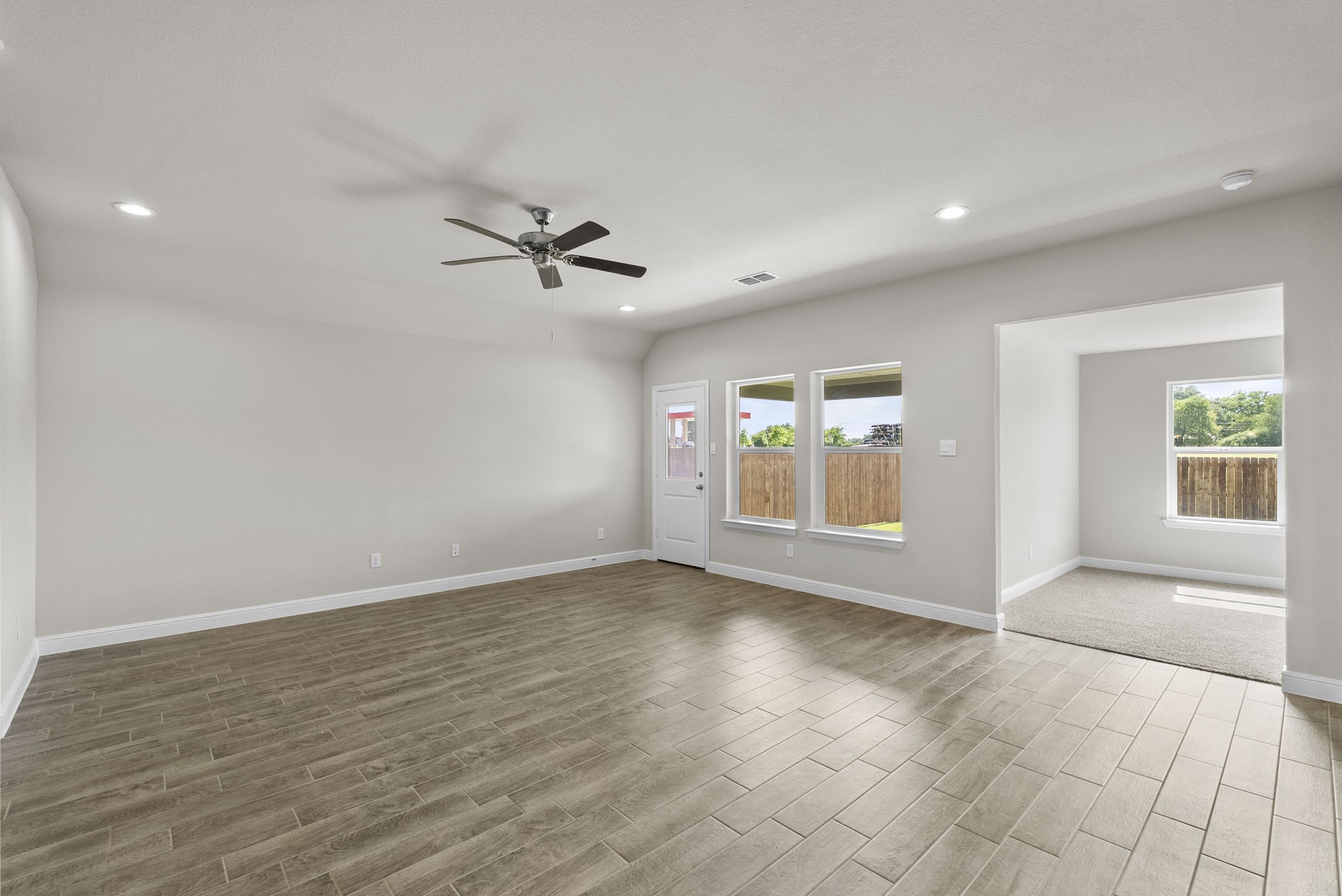 4237 Cornerstone Circle Granbury TX 76048
