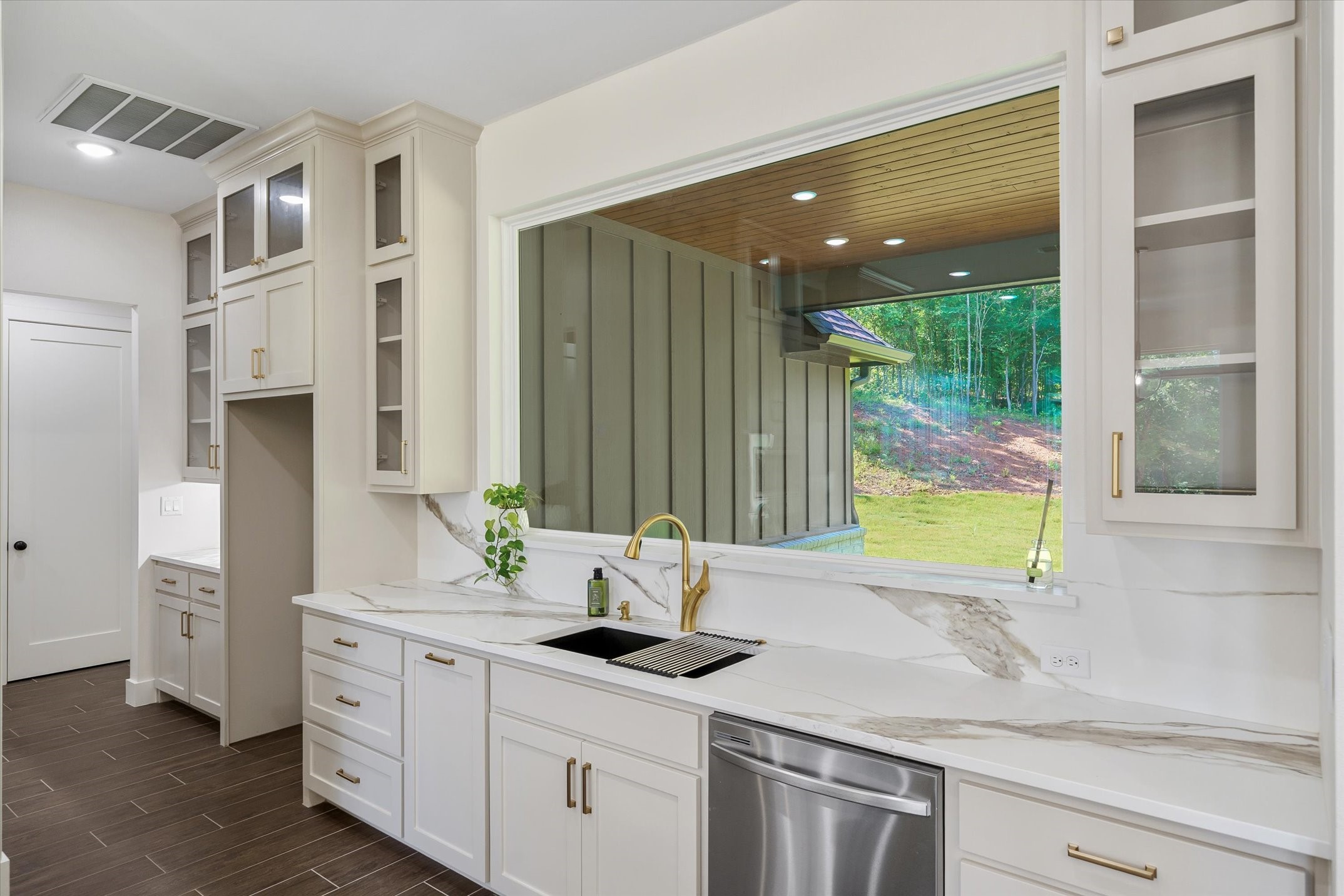 16943 Ridgeline Loop Winona TX 75792