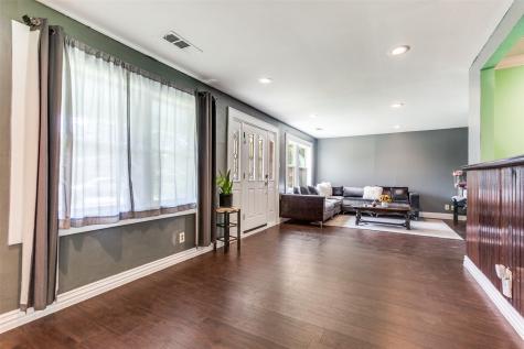 303 N Cottonwood Drive Richardson TX 75080