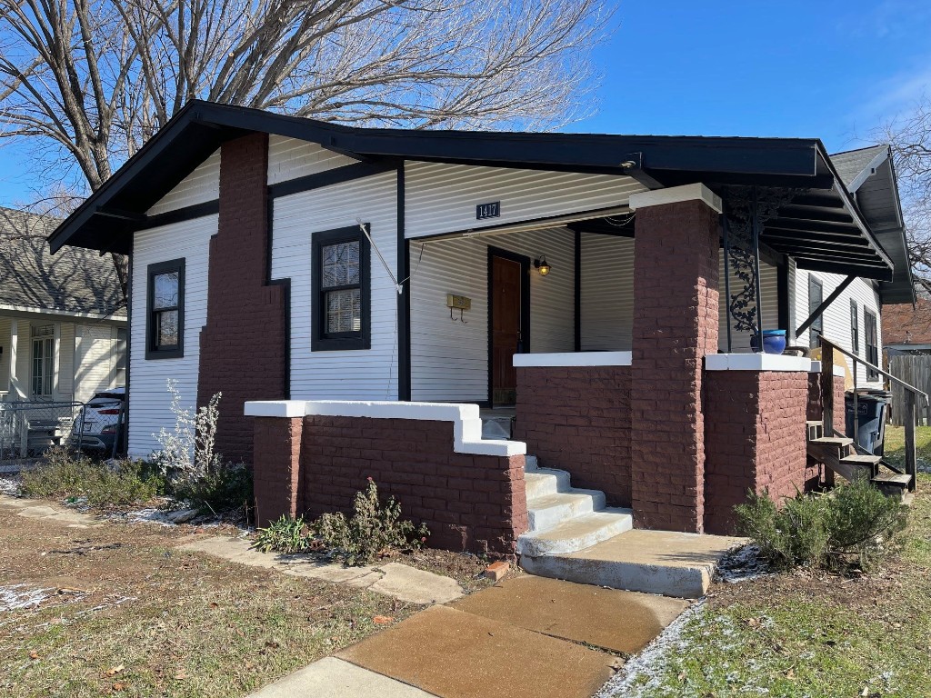 1417 S Lake Street Fort Worth TX 76104
