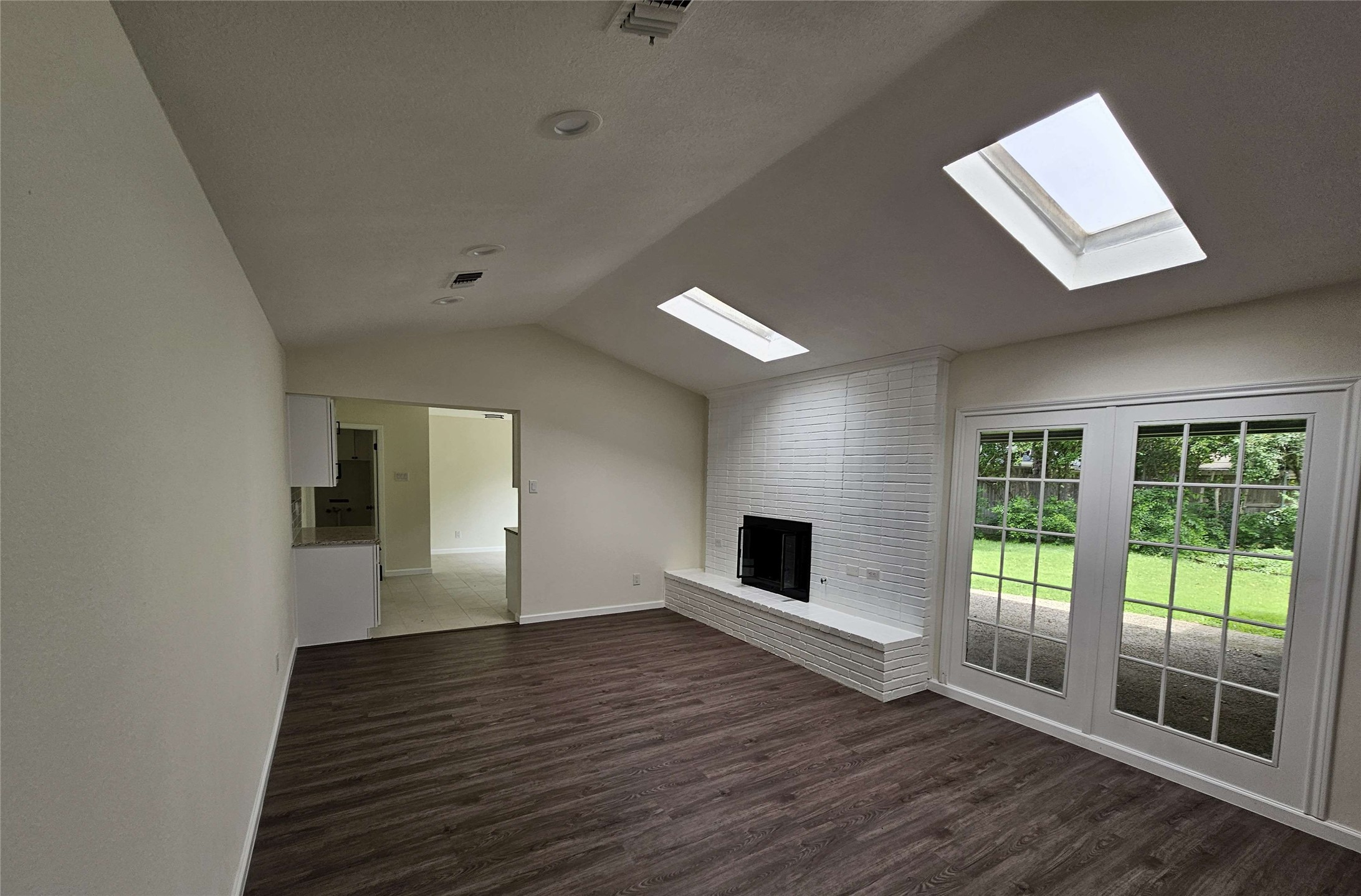 4348 Selkirk Drive W Fort Worth TX 76109