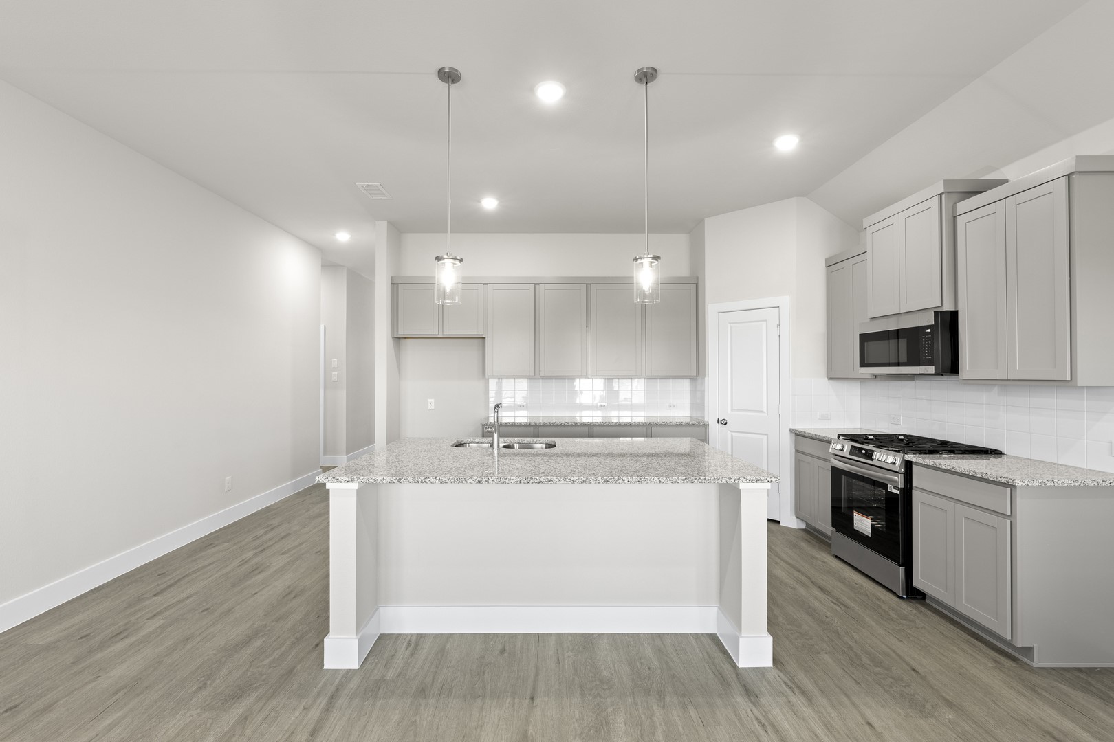 2372 Bell Way Forney TX 75126
